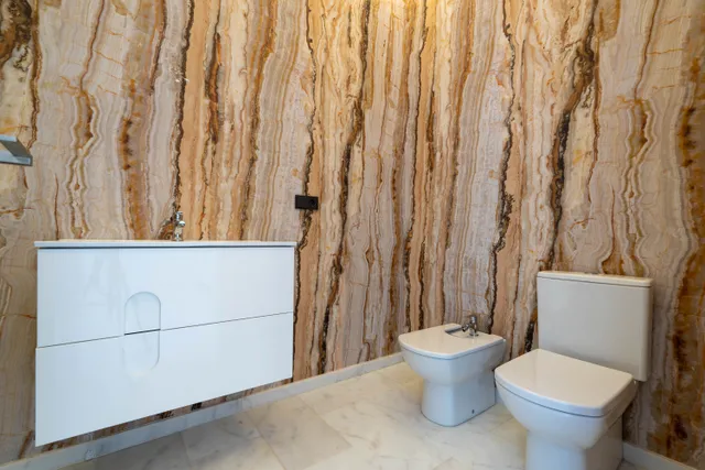 Большая современная вилла  в Алтее Хиллс — photo 29