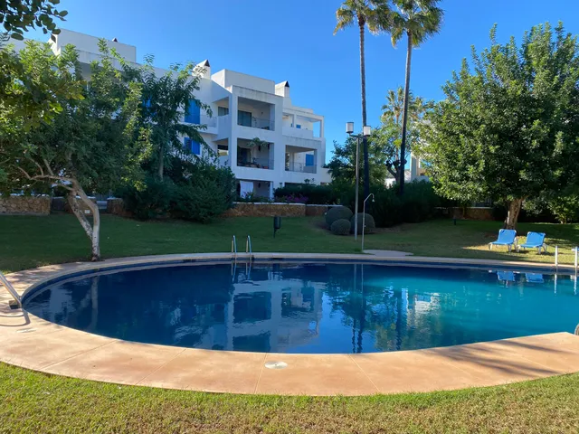 Park Eularia, First-Floor Apartment with Sea View