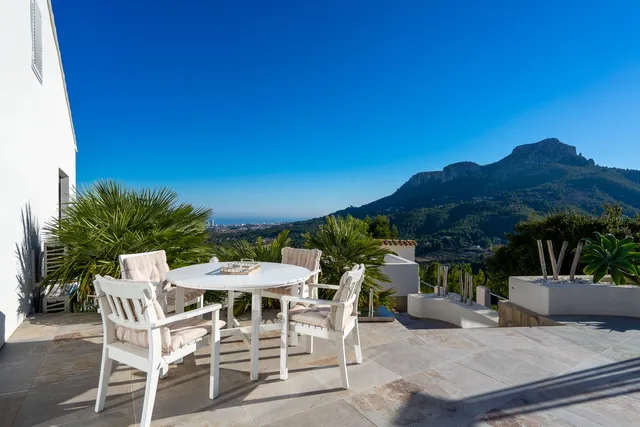 Fantastic villa with total privacy and panoramic views in Benissa — photo 31