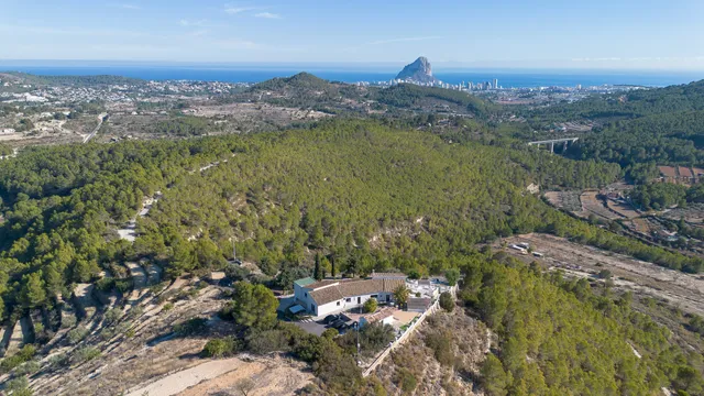 Fantastic villa with total privacy and panoramic views in Benissa — photo 42