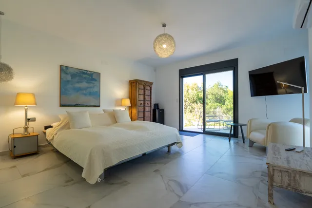 Fantastic villa with total privacy and panoramic views in Benissa — photo 23