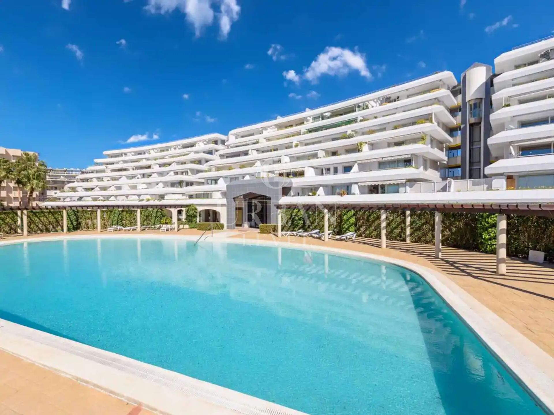 Modern 3-bedroom apartment for sale in Ibiza