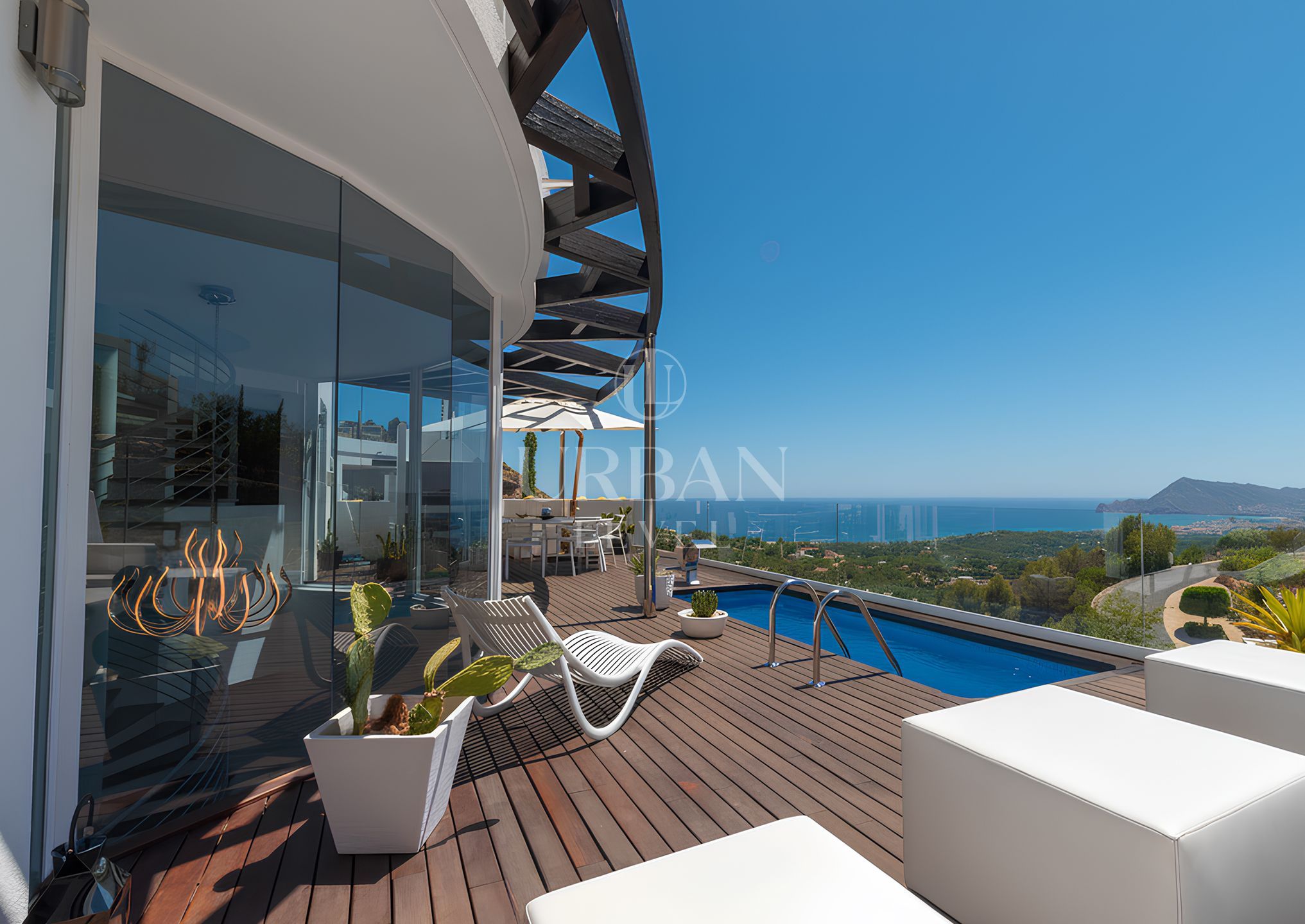 Modern Detached Villa with Panoramic Views in Altea