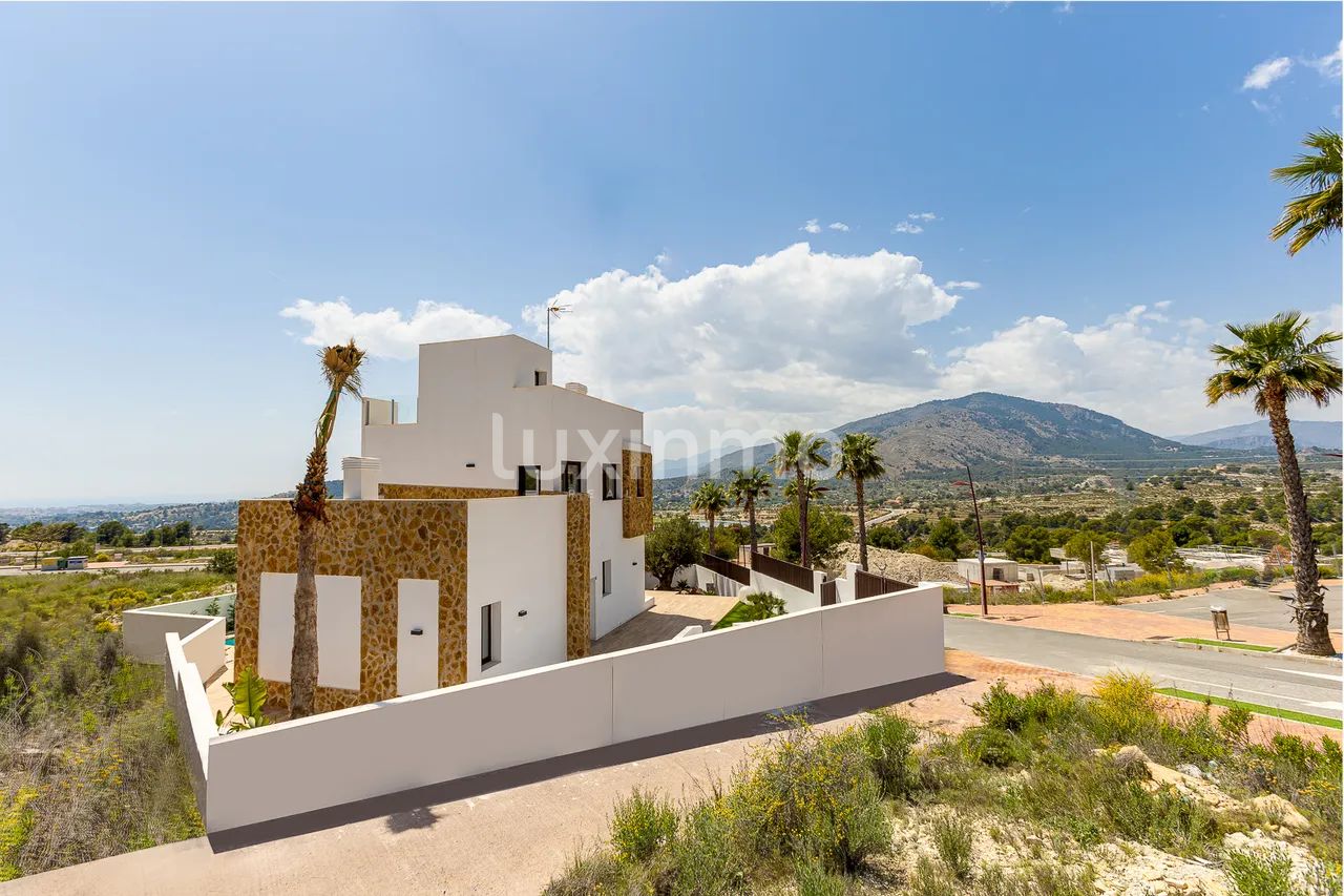 Wolnostojąca willa w Finestrat z basenem — photo 39