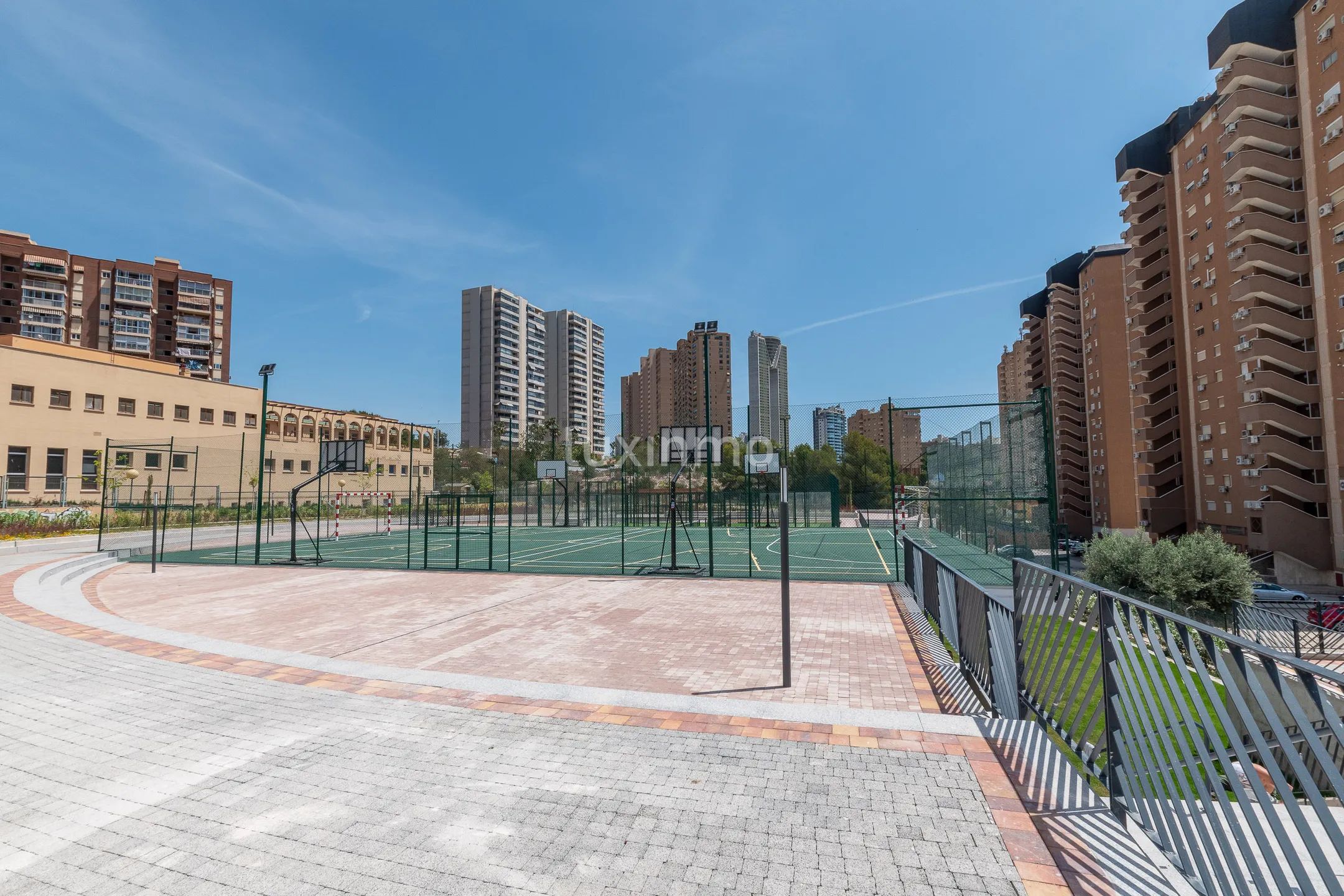 Flat with sea views for sale in Benidorm Beach — photo 26