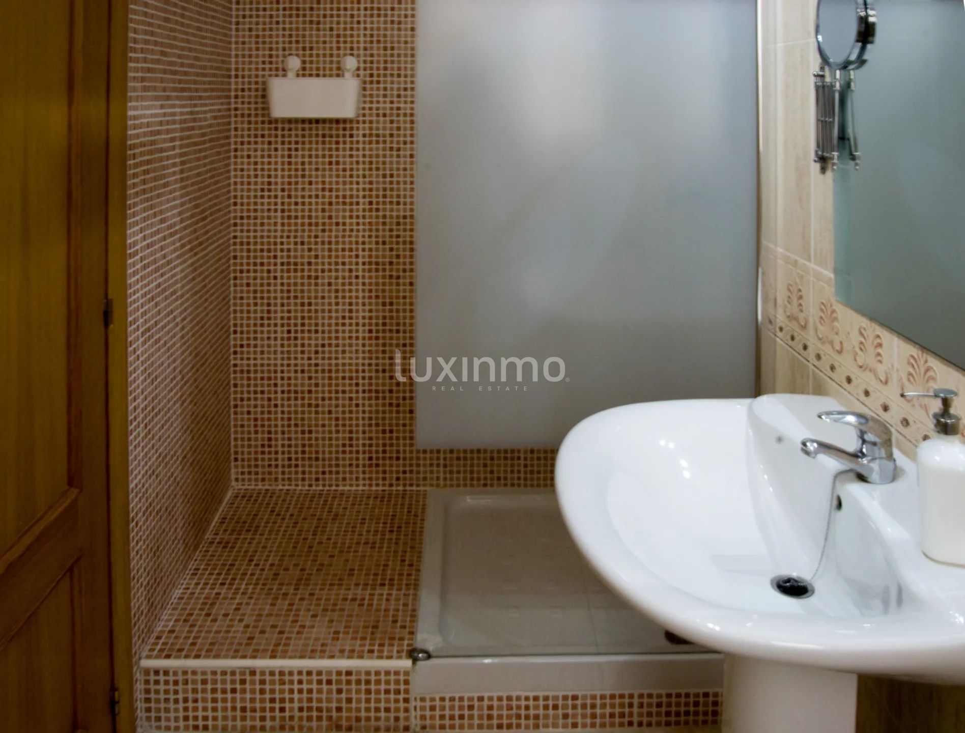 Céntrico apartamento con garaje y trastero junto a Luceros — photo 5