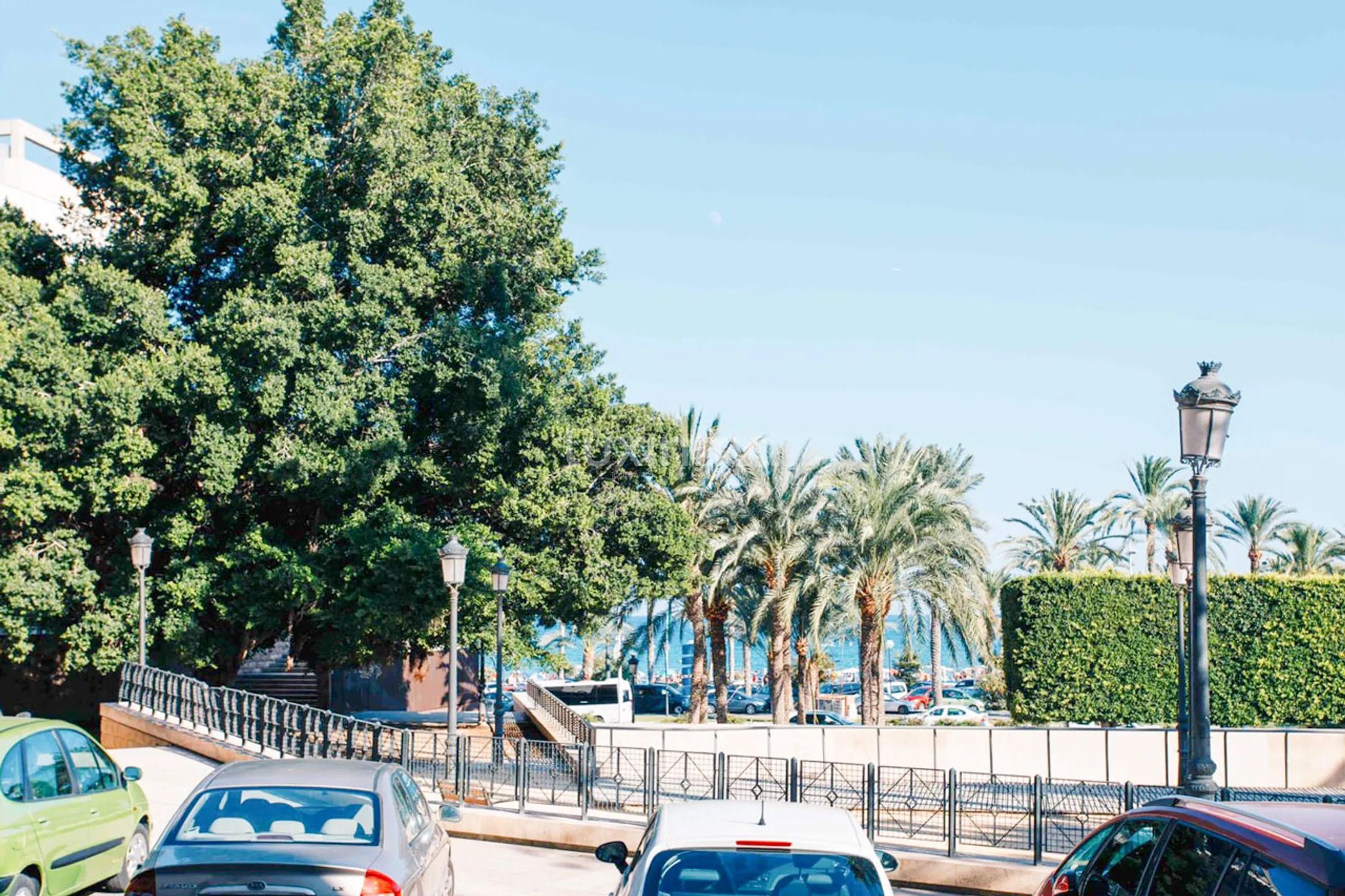 Alquiler de larga temporada a partir de octubre con vistas a la playa  en la ciudad de Alicante — photo 29