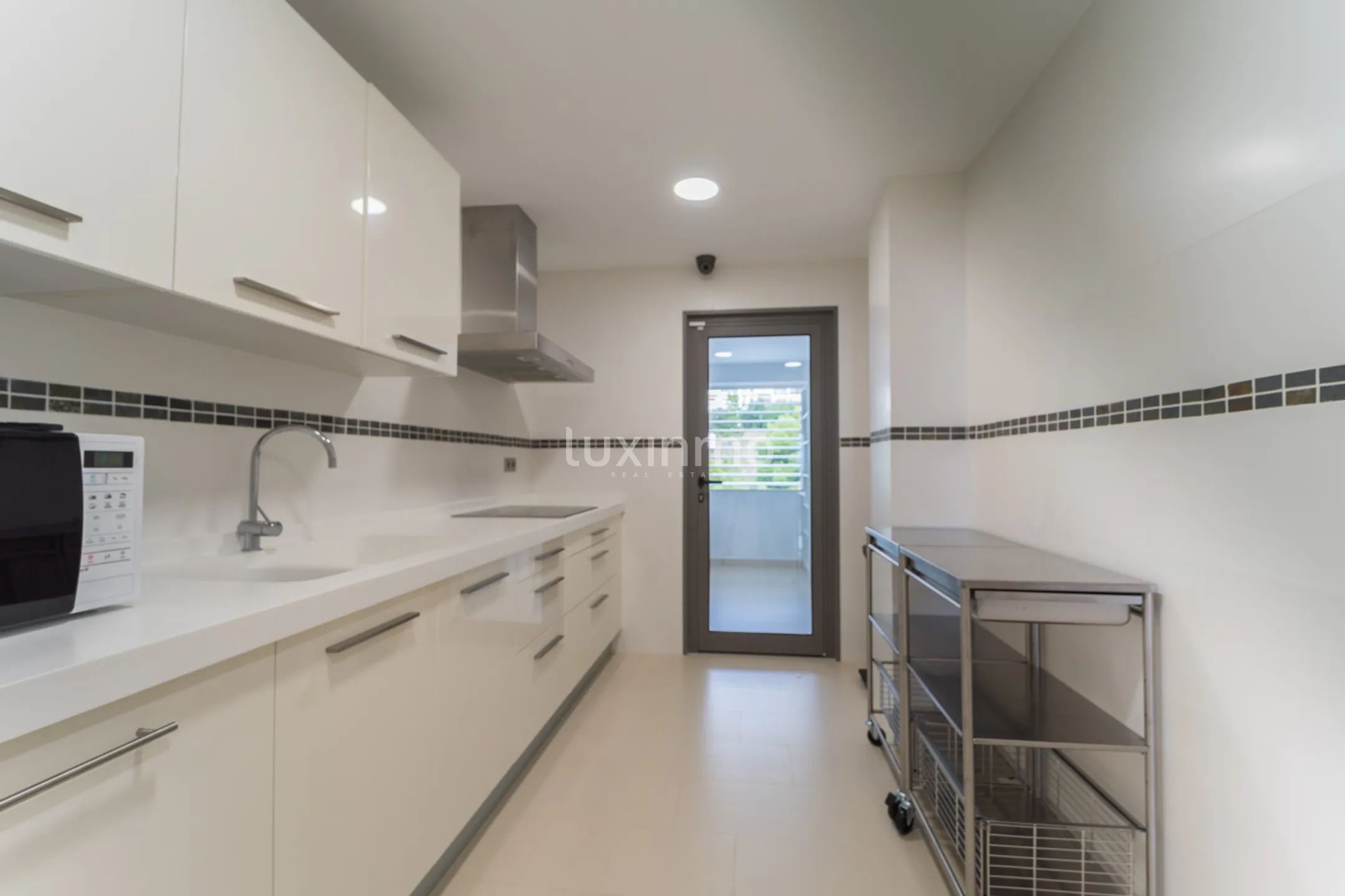 Apartamento  en primera línea de playa en alquiler con vistas al mar — photo 27