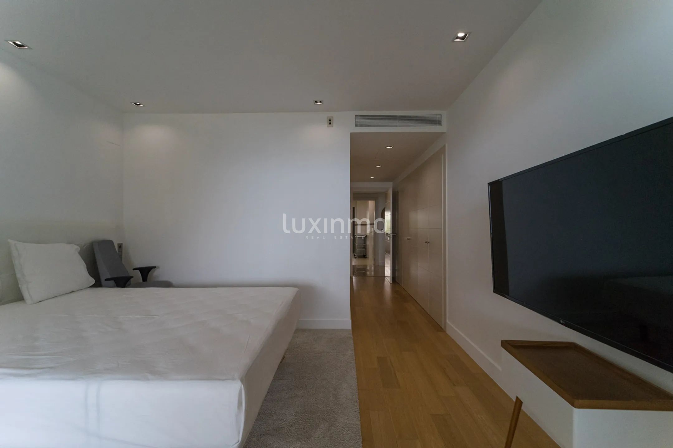 Apartamento  en primera línea de playa en alquiler con vistas al mar — photo 23