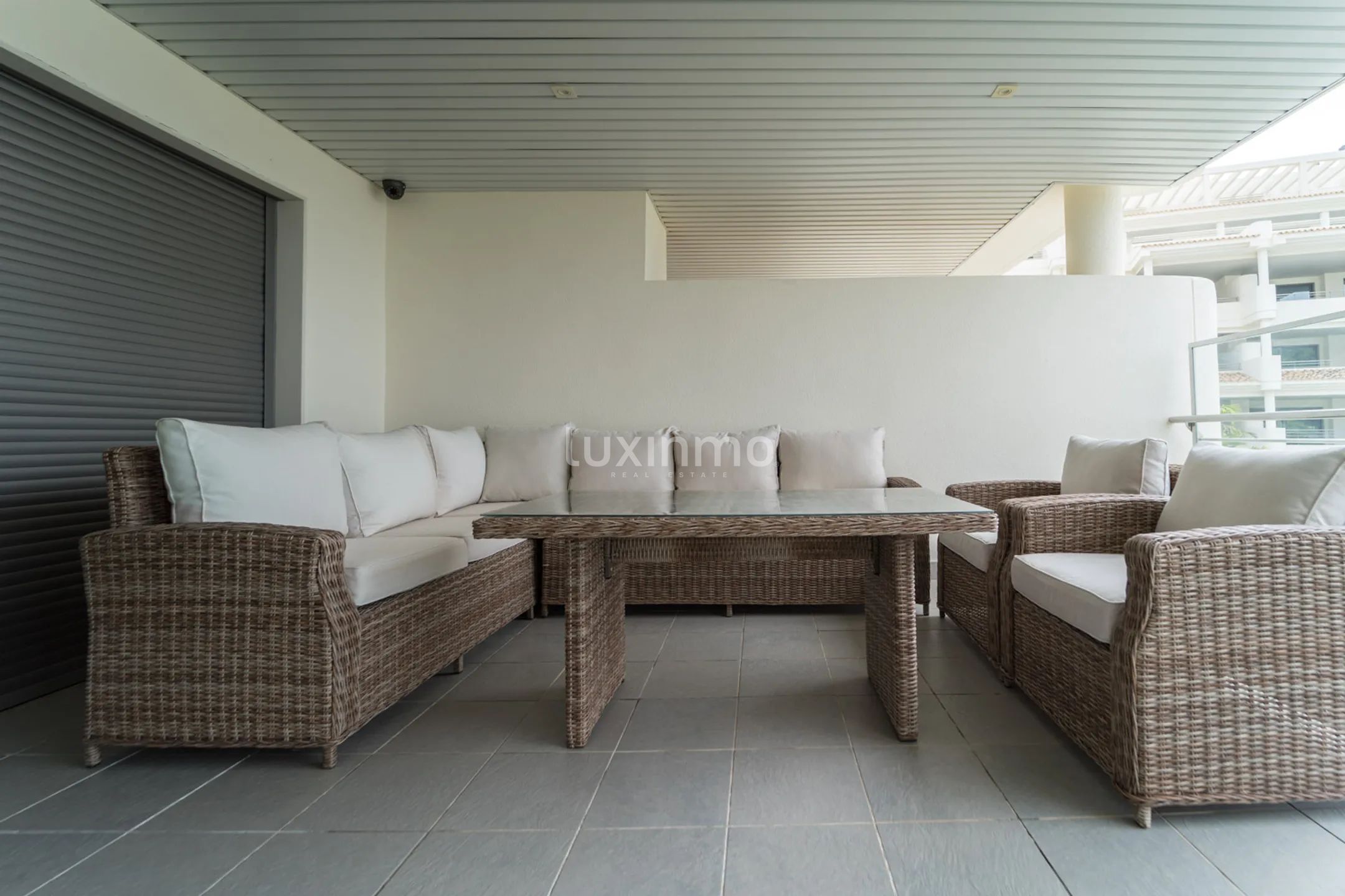 Apartamento  en primera línea de playa en alquiler con vistas al mar — photo 13