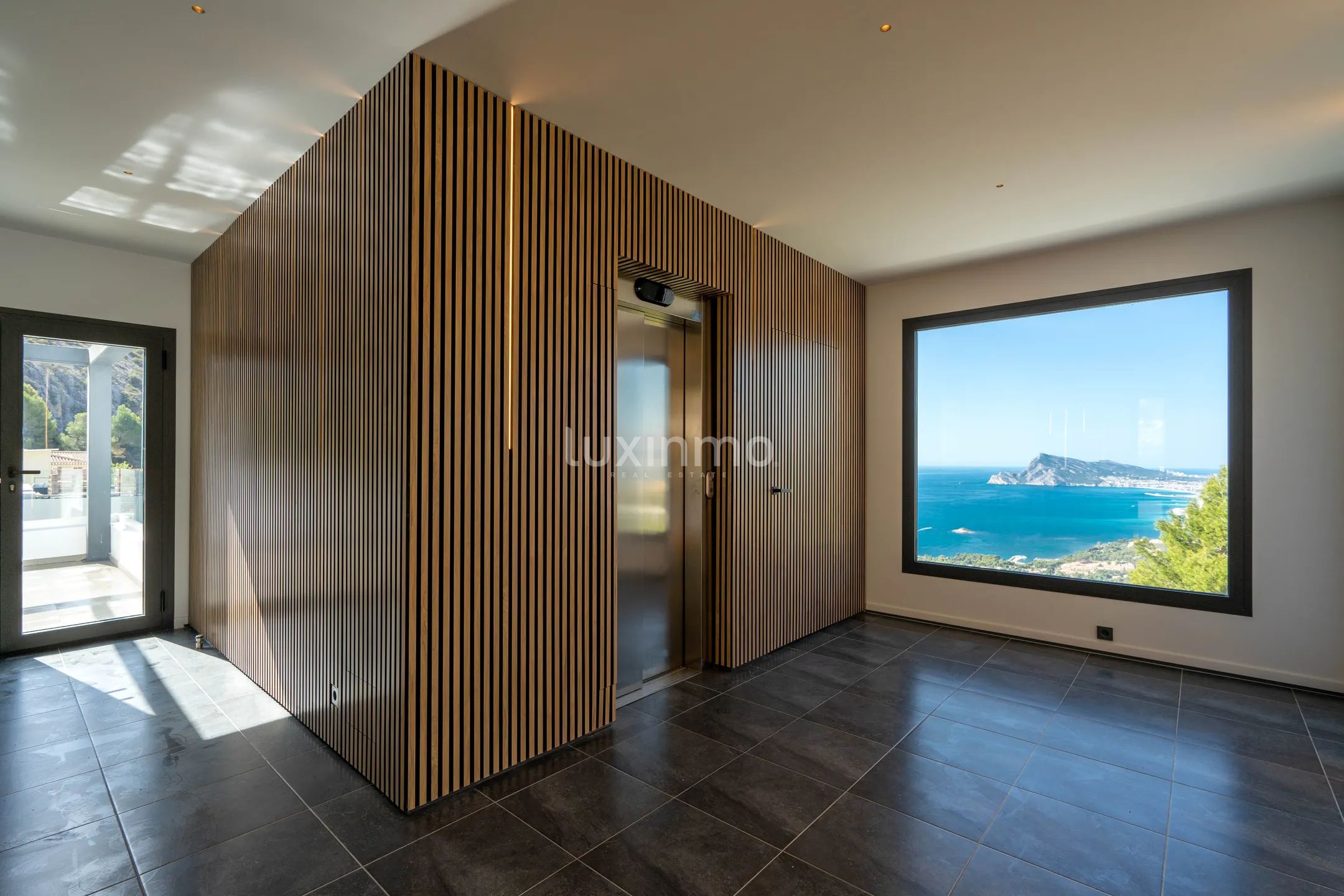 A large modern villa in Altea Hills — photo 8