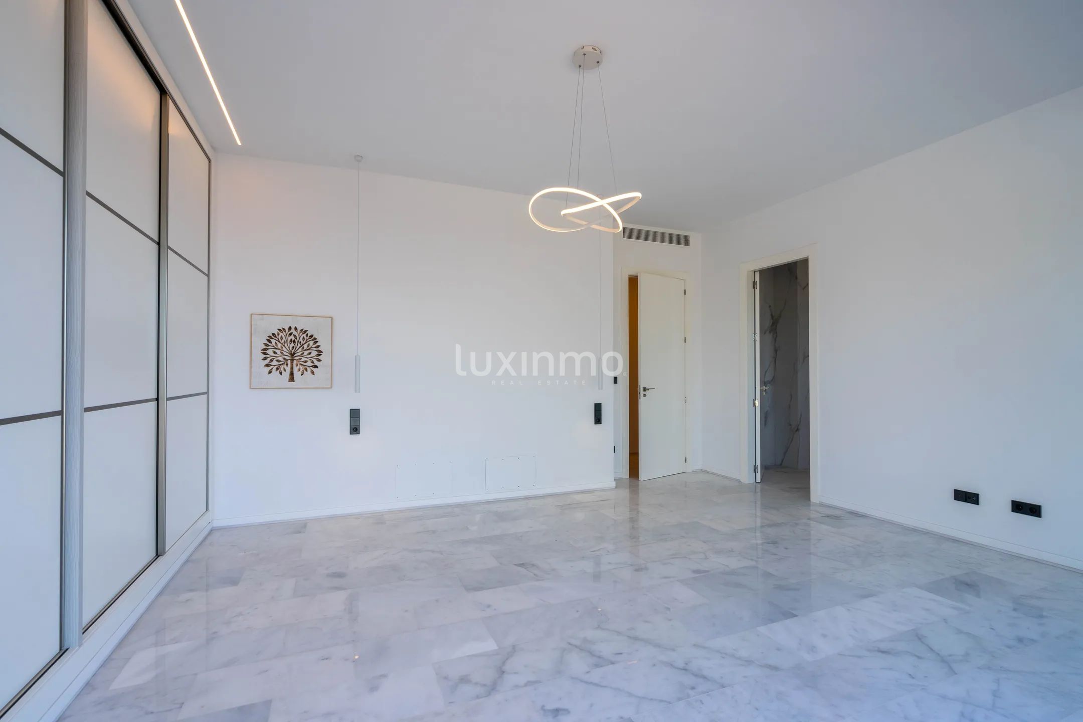 A large modern villa in Altea Hills — photo 19