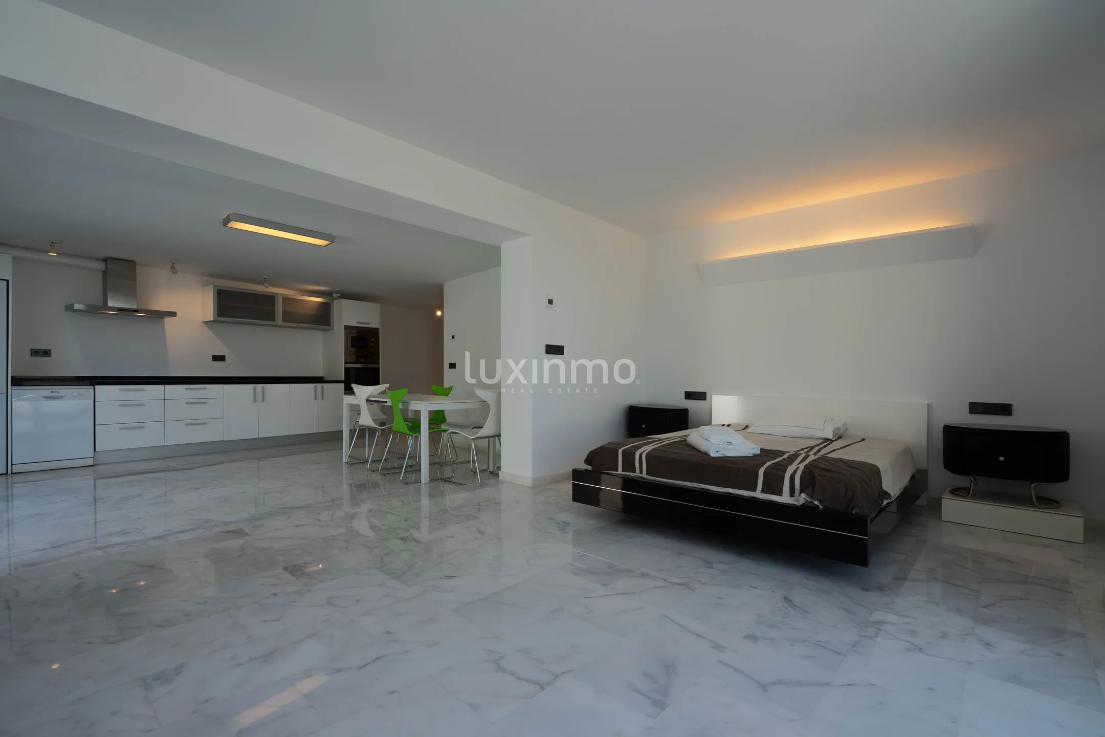 A large modern villa in Altea Hills — photo 22