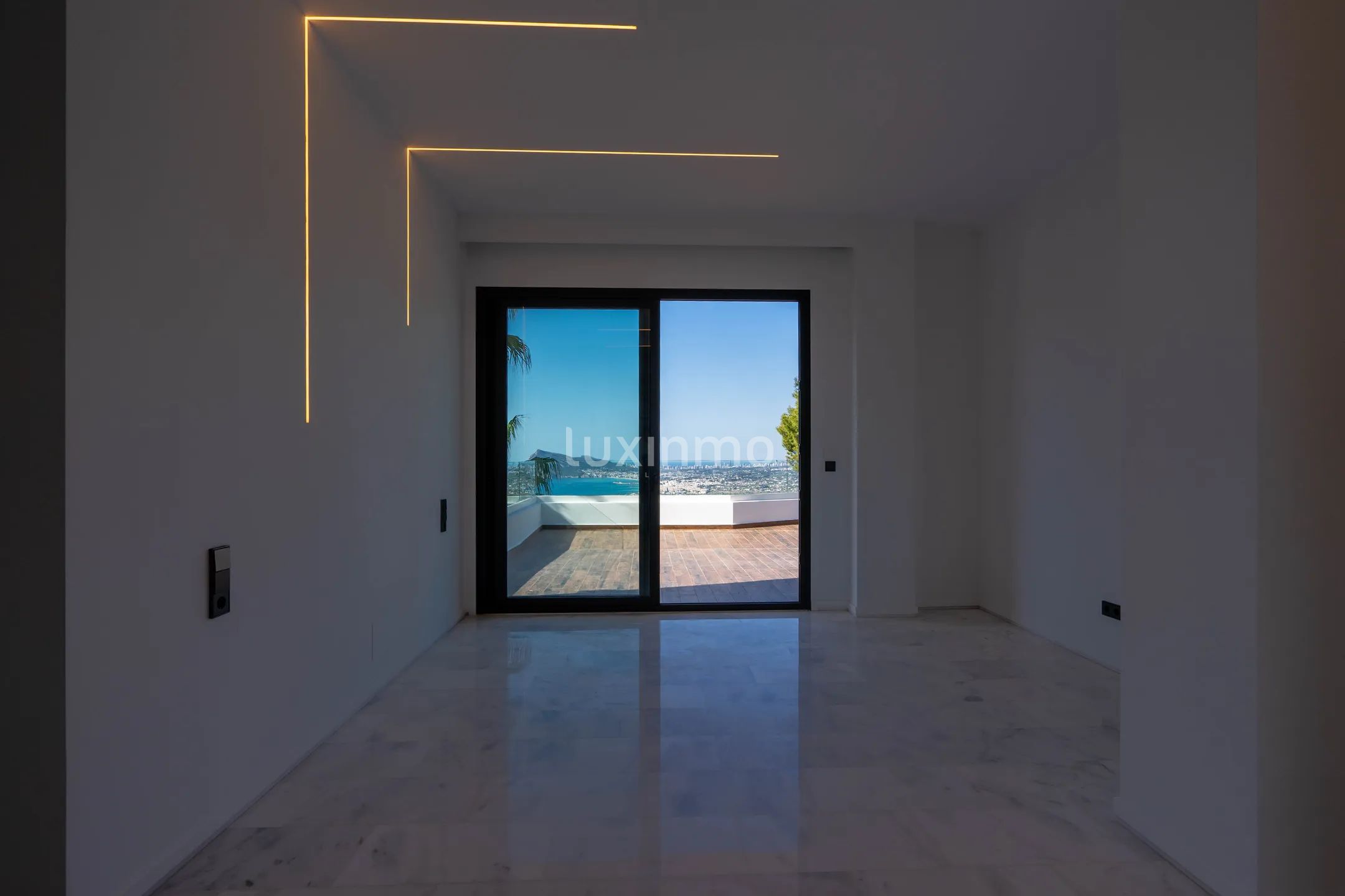 A large modern villa in Altea Hills — photo 24
