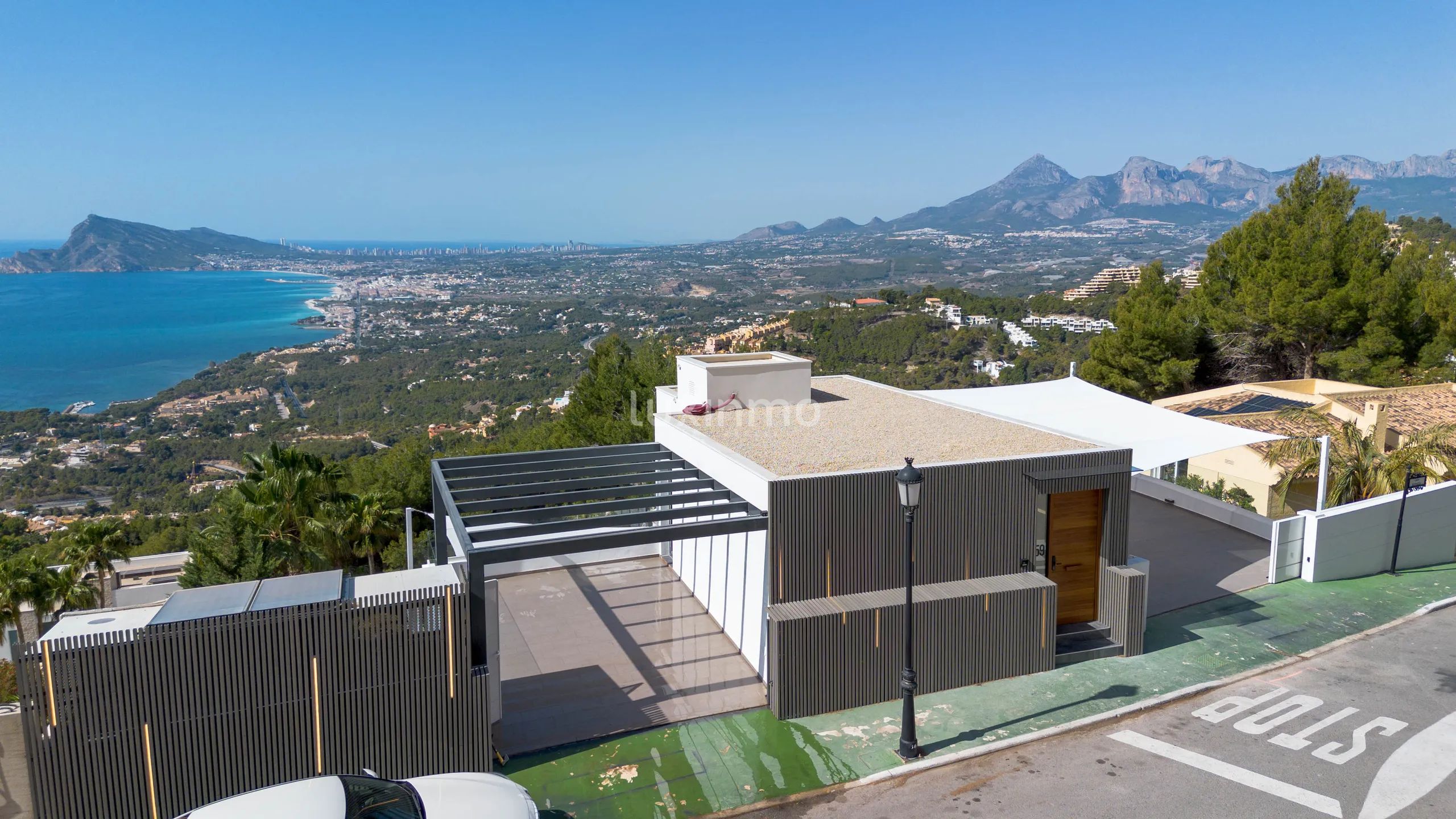 A large modern villa in Altea Hills — photo 2