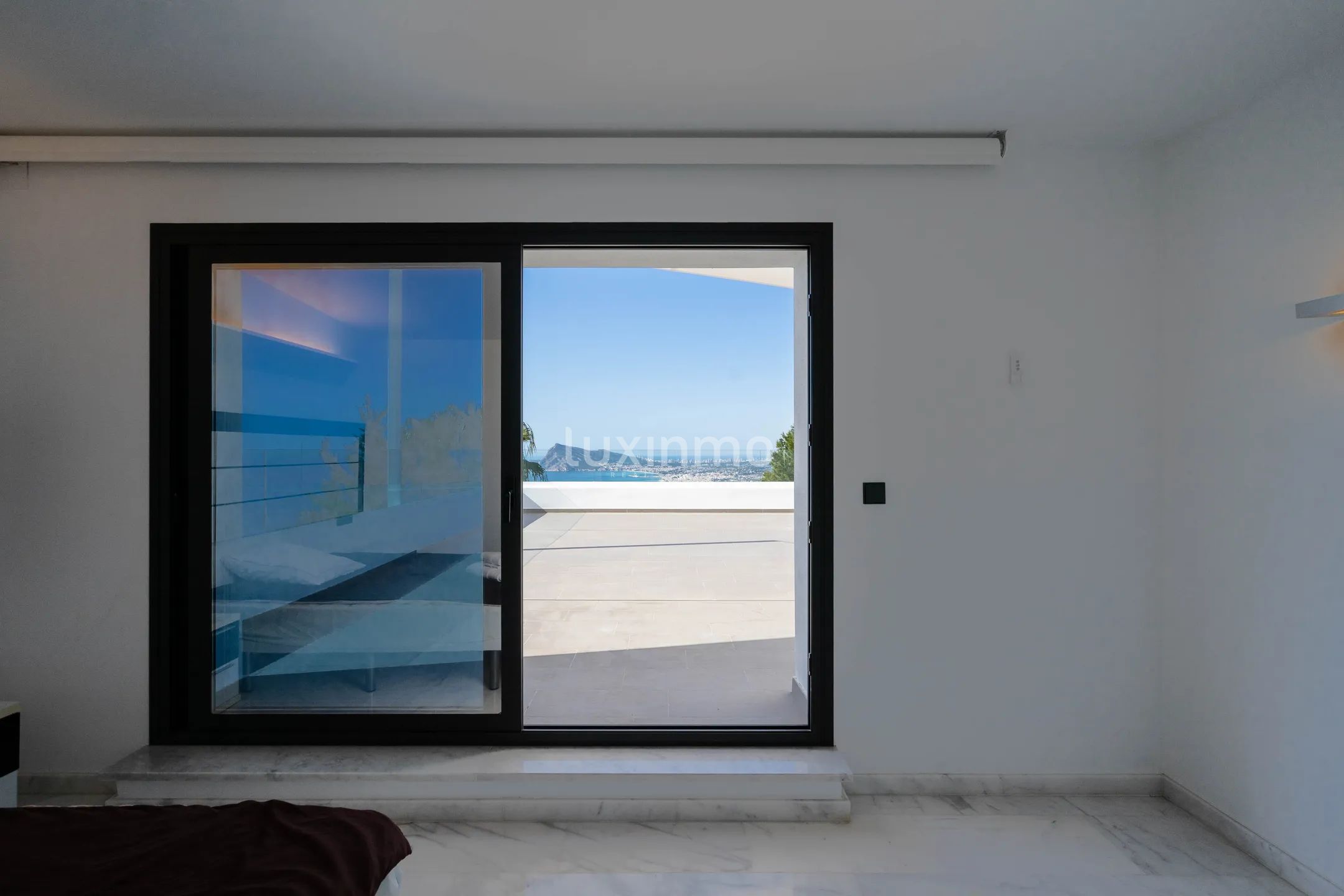 A large modern villa in Altea Hills — photo 34