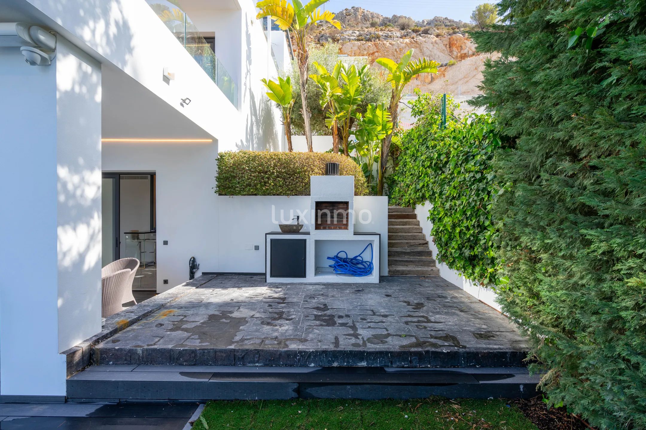 A large modern villa in Altea Hills — photo 38