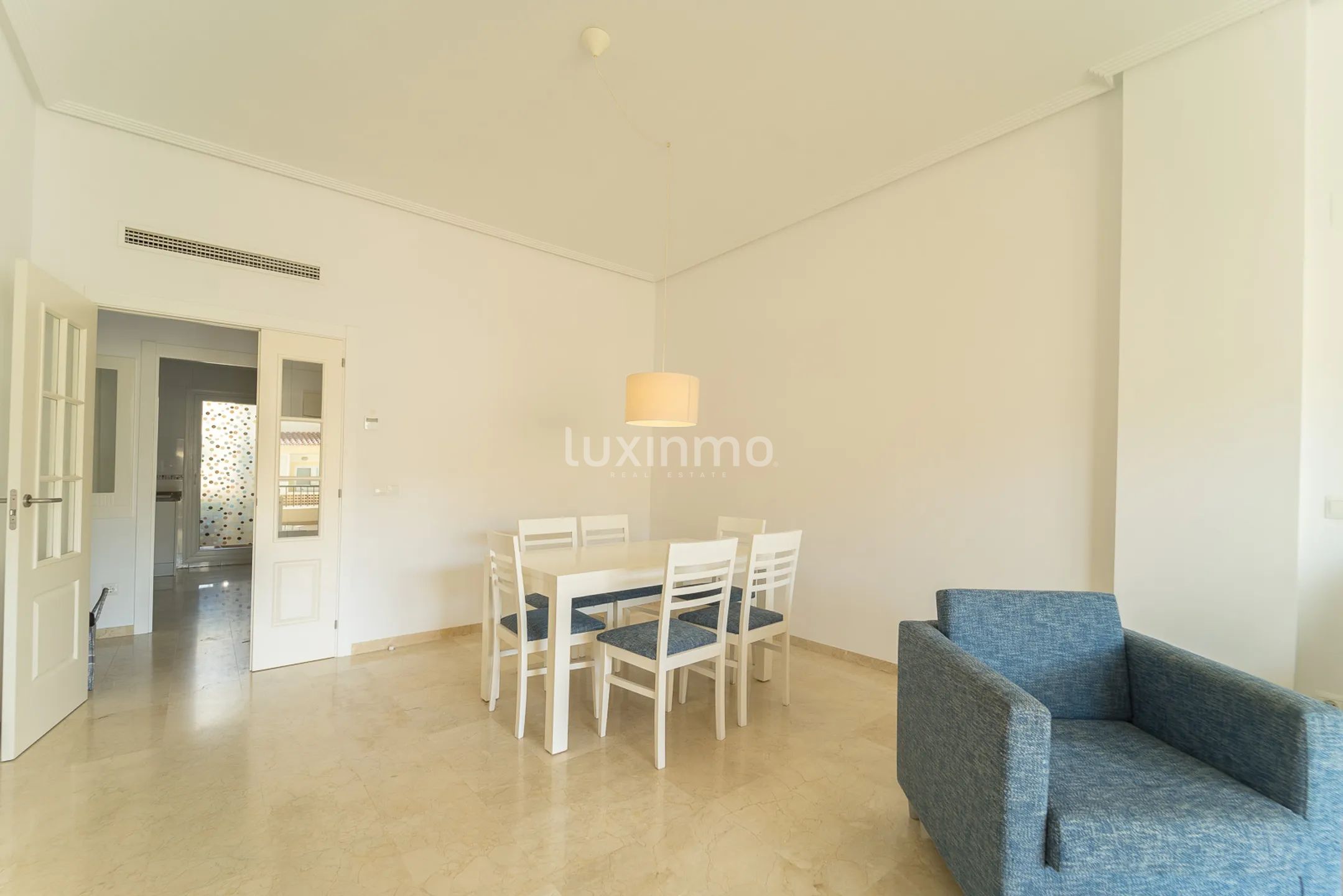 Apartment on the second line of the beach in Mascarat — photo 9