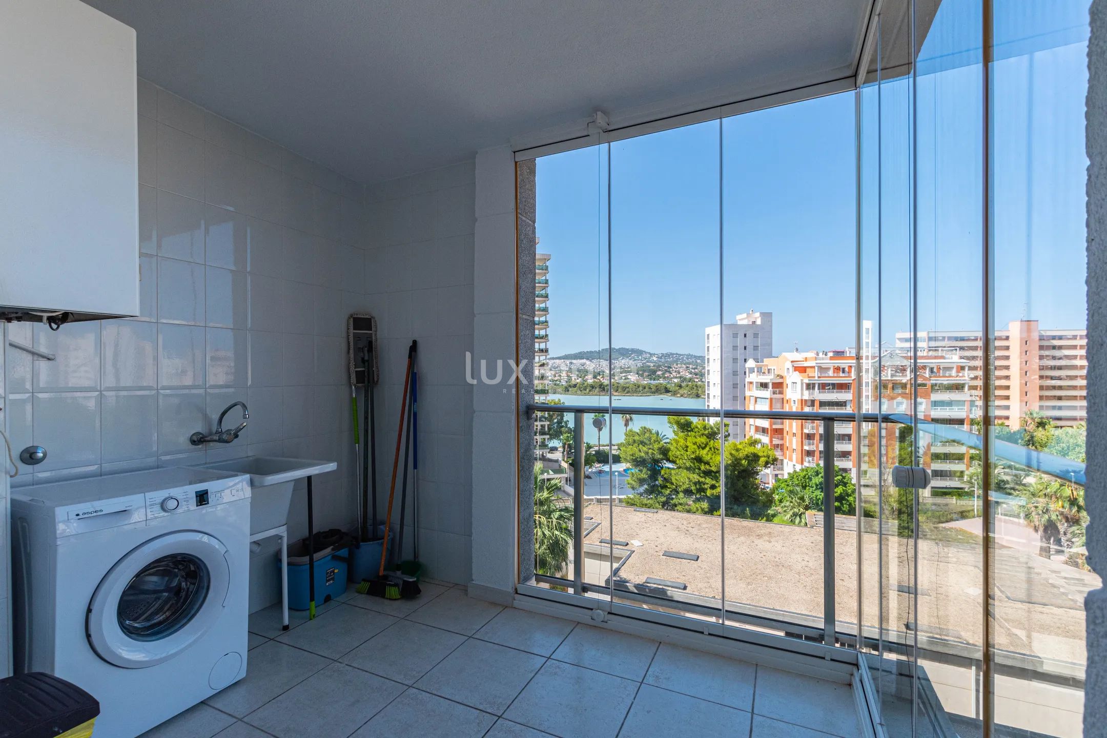 Mieszkanie na wynajem długoterminowy z widokiem na morze w Calpe — photo 10