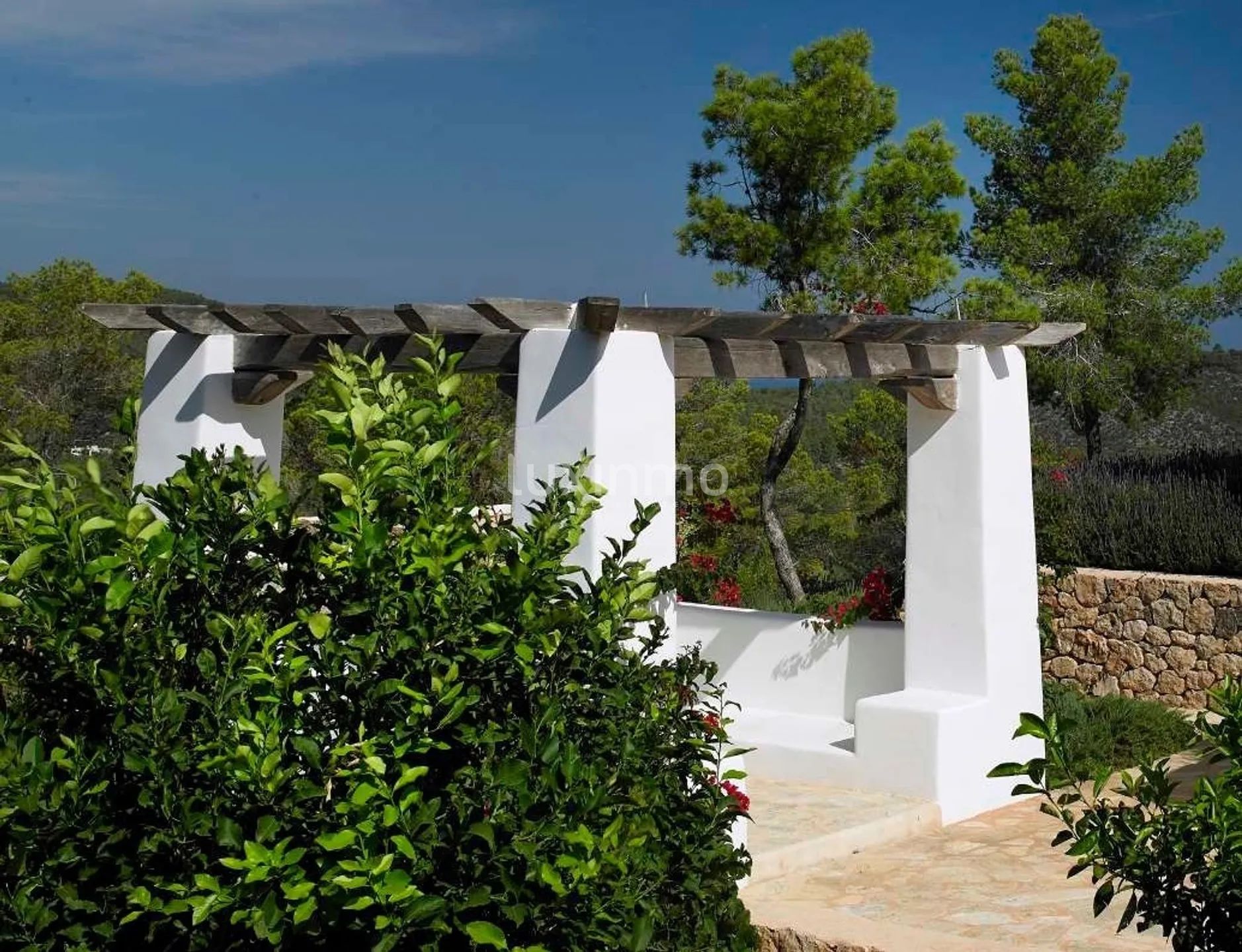 Villa con diseño de Blakstad a la venta en Ibiza — photo 18