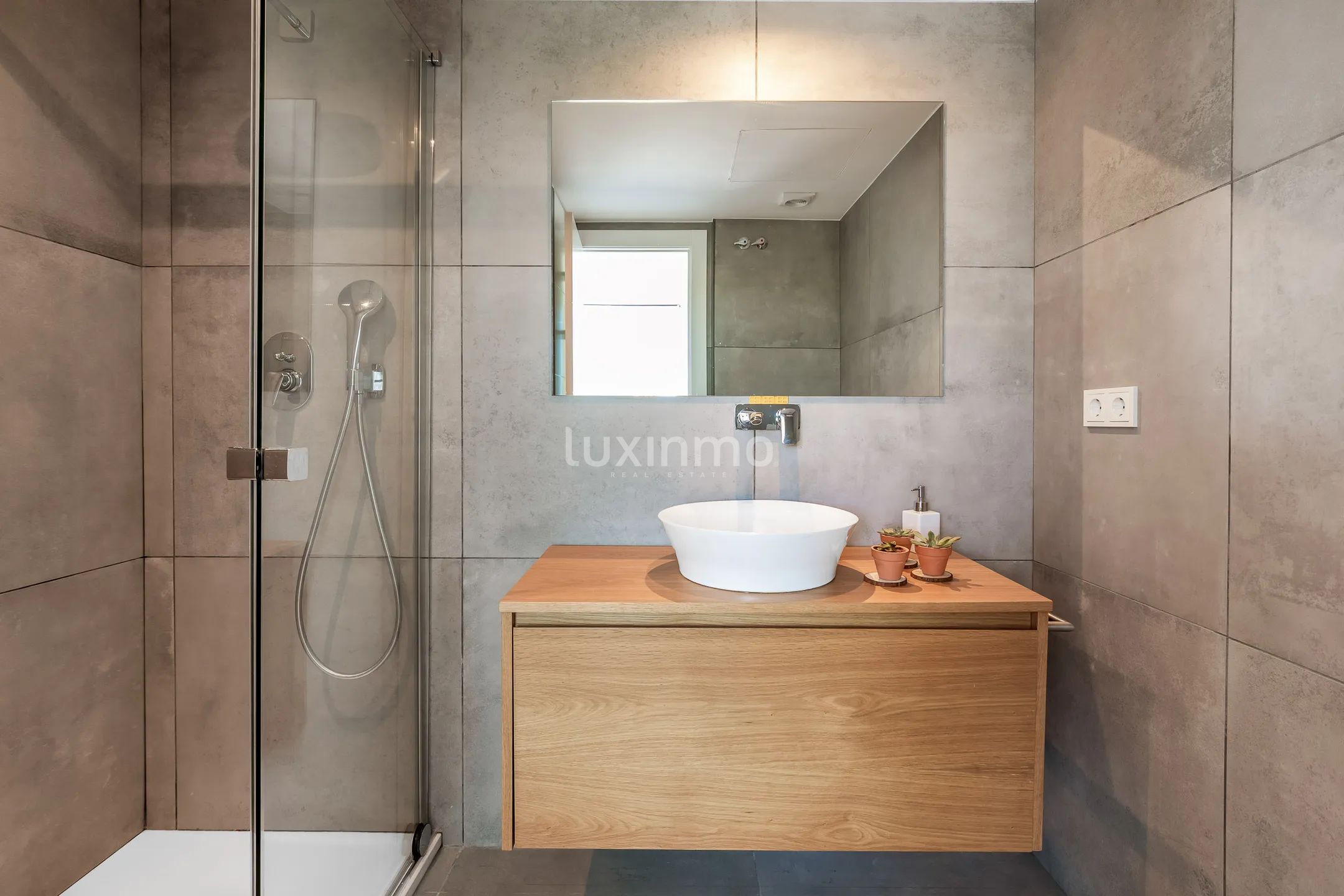 Modern penthouse met uitzicht op zee in Ibiza — photo 24