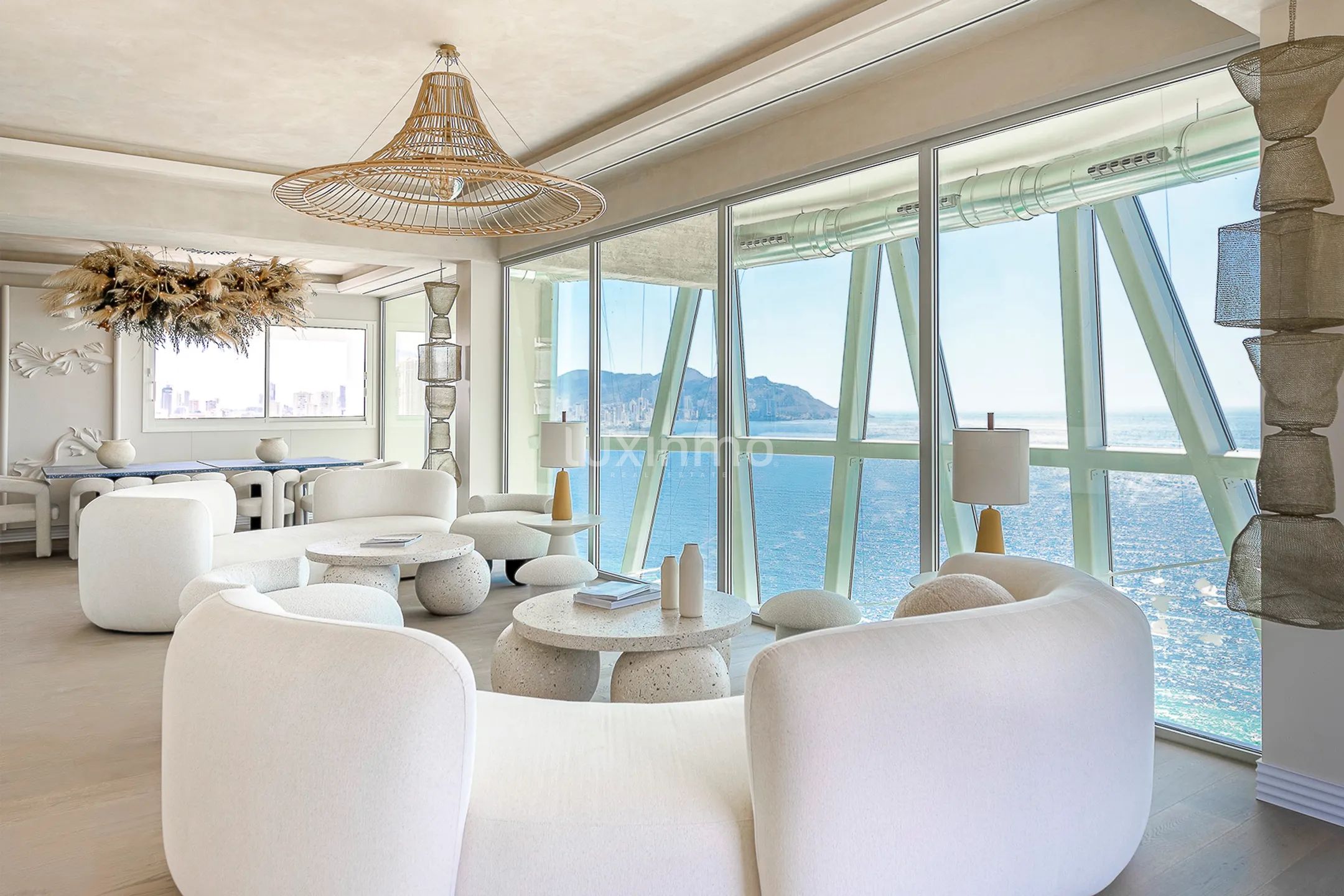 Delfin Tower Benidorm Appartements uniques sur le front de mer — photo 29