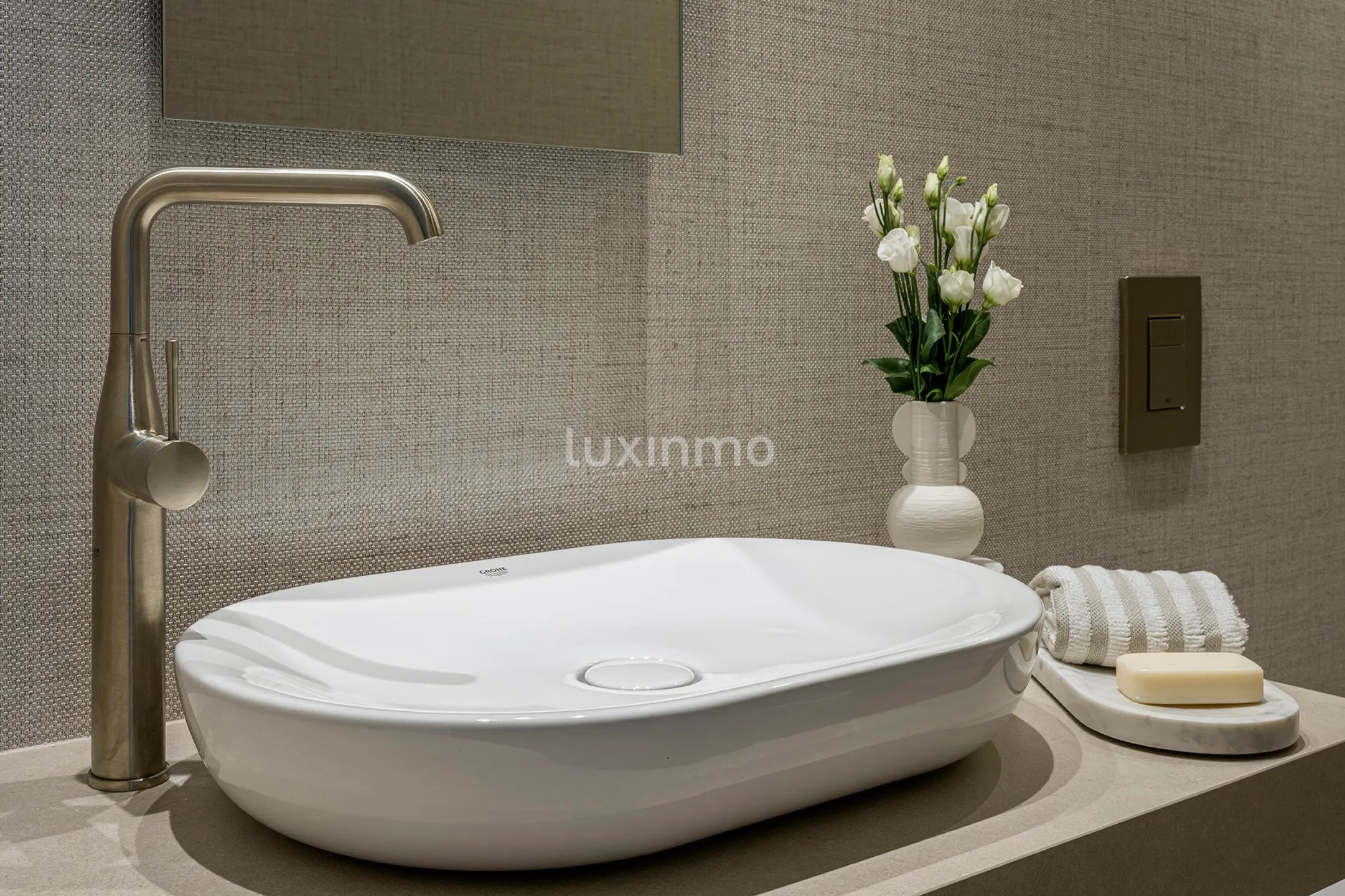 Unique apartments on the beachfront in Delfin Tower Benidorm — photo 19