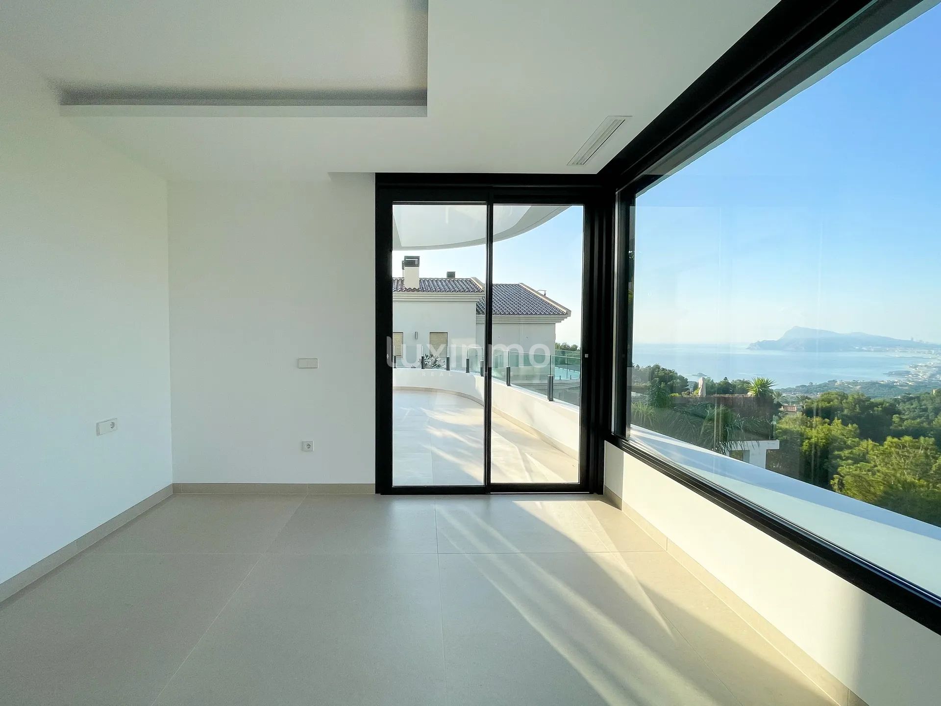 New modern villa in Altea Hills — photo 26