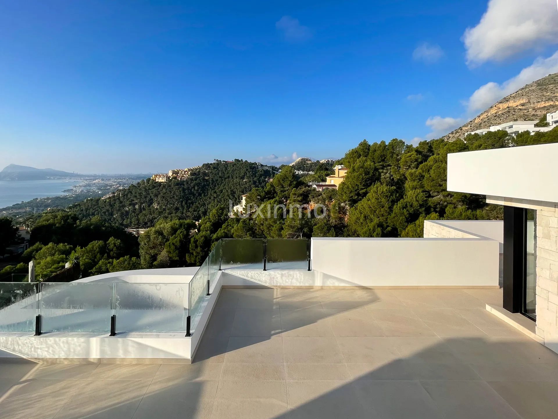 New modern villa in Altea Hills — photo 35