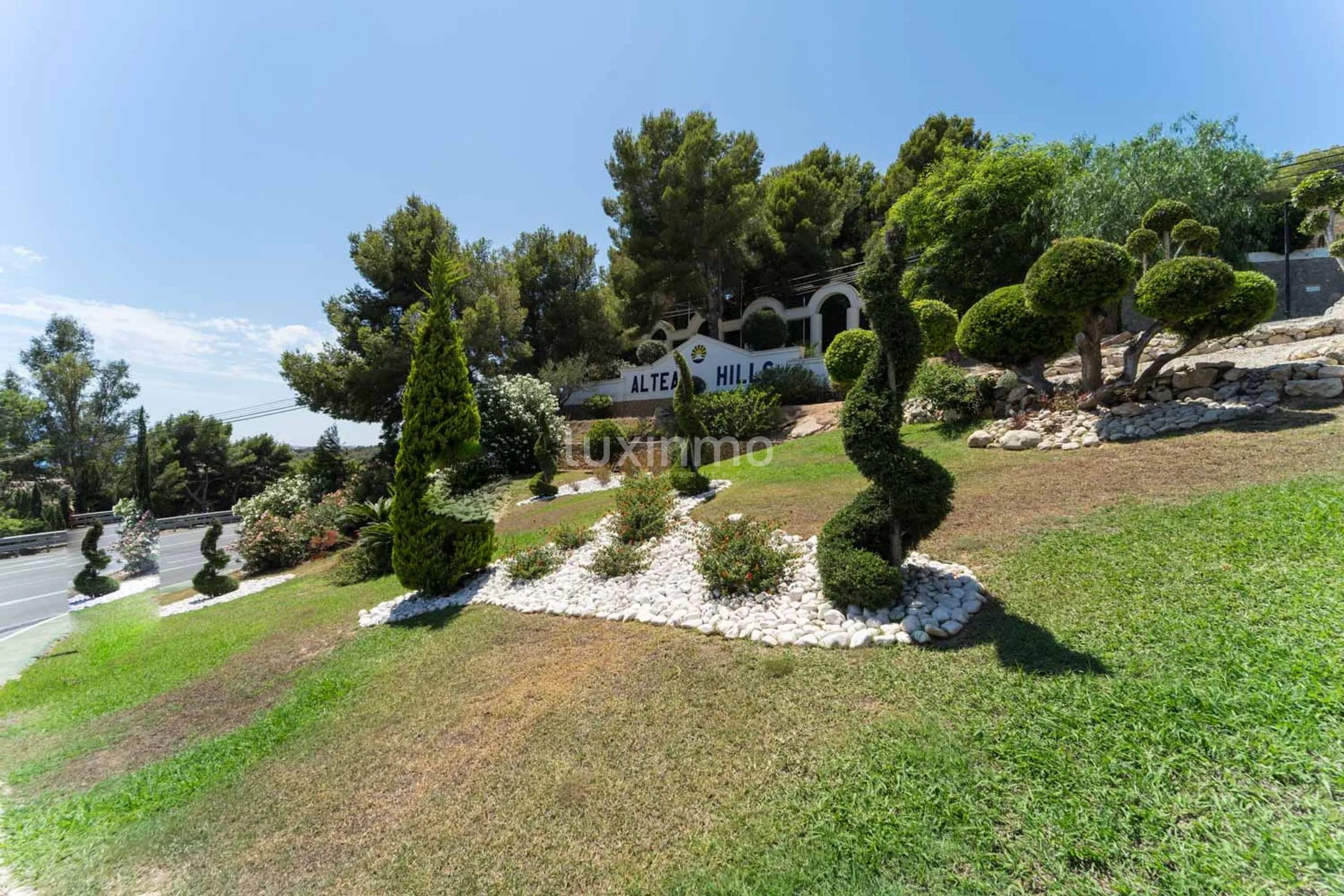 New modern villa in Altea Hills — photo 40