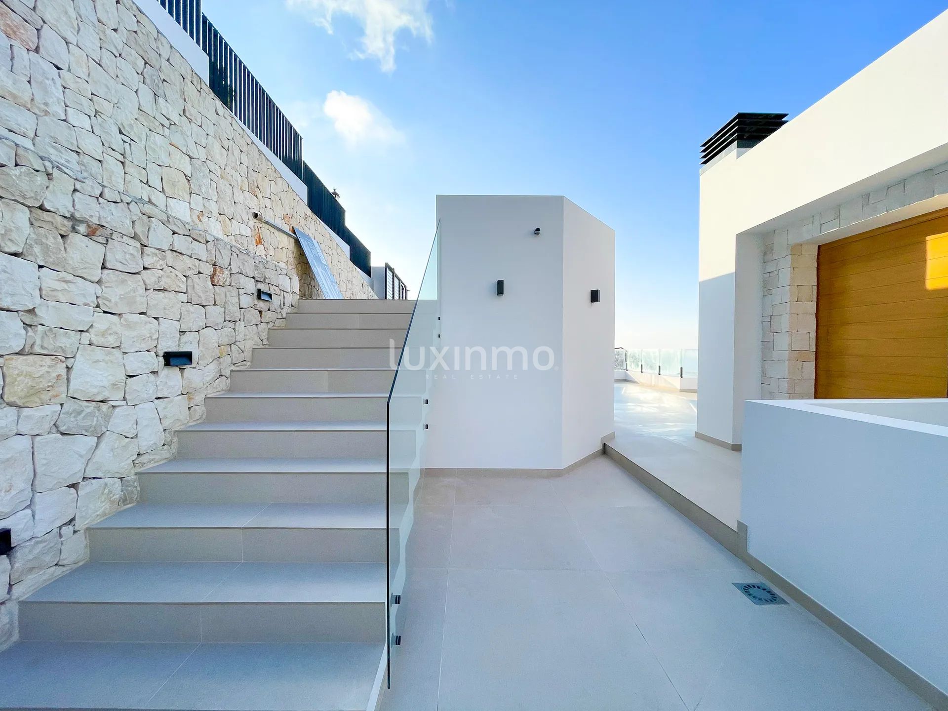 New modern villa in Altea Hills — photo 36