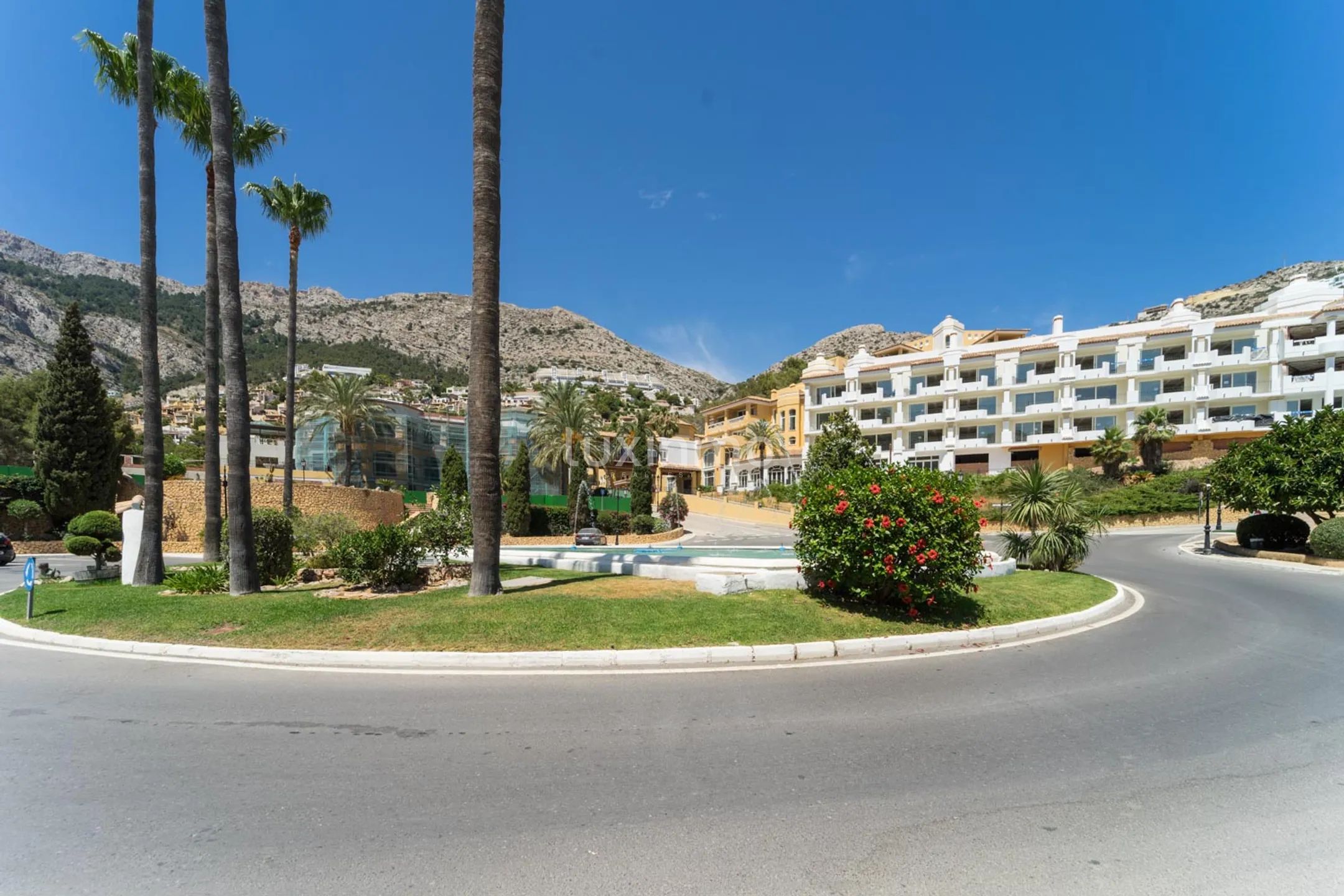 New modern villa in Altea Hills — photo 42