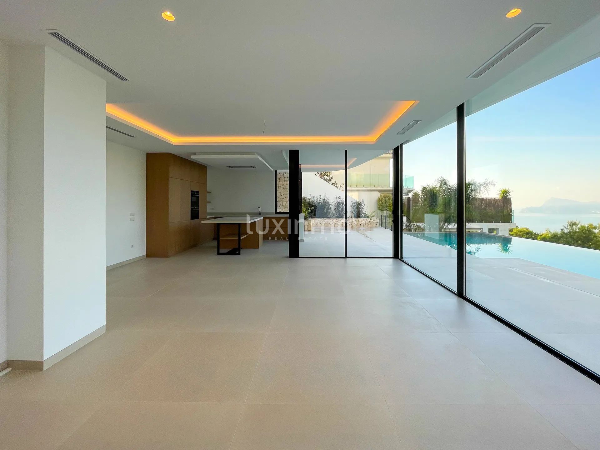 New modern villa in Altea Hills — photo 15