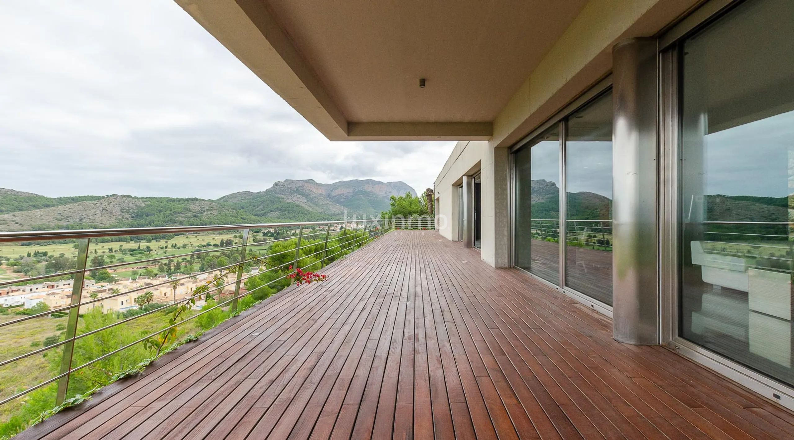 Villa with sea views for rent in La Sella Golf — photo 34