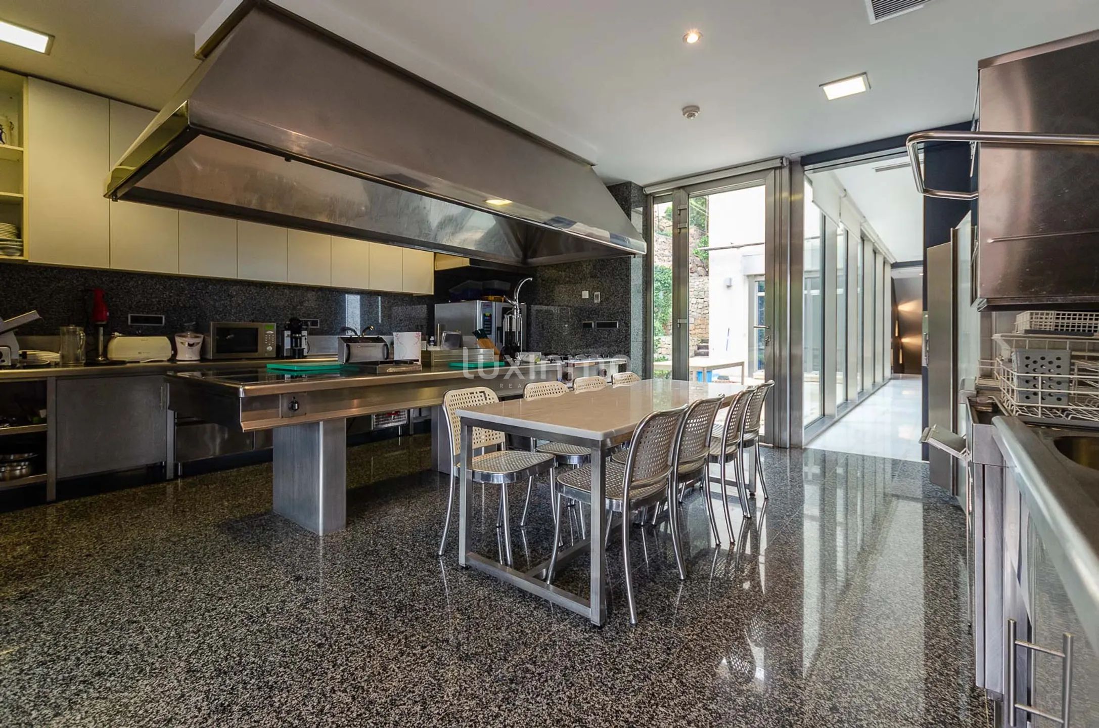 Villa with sea views for rent in La Sella Golf — photo 11