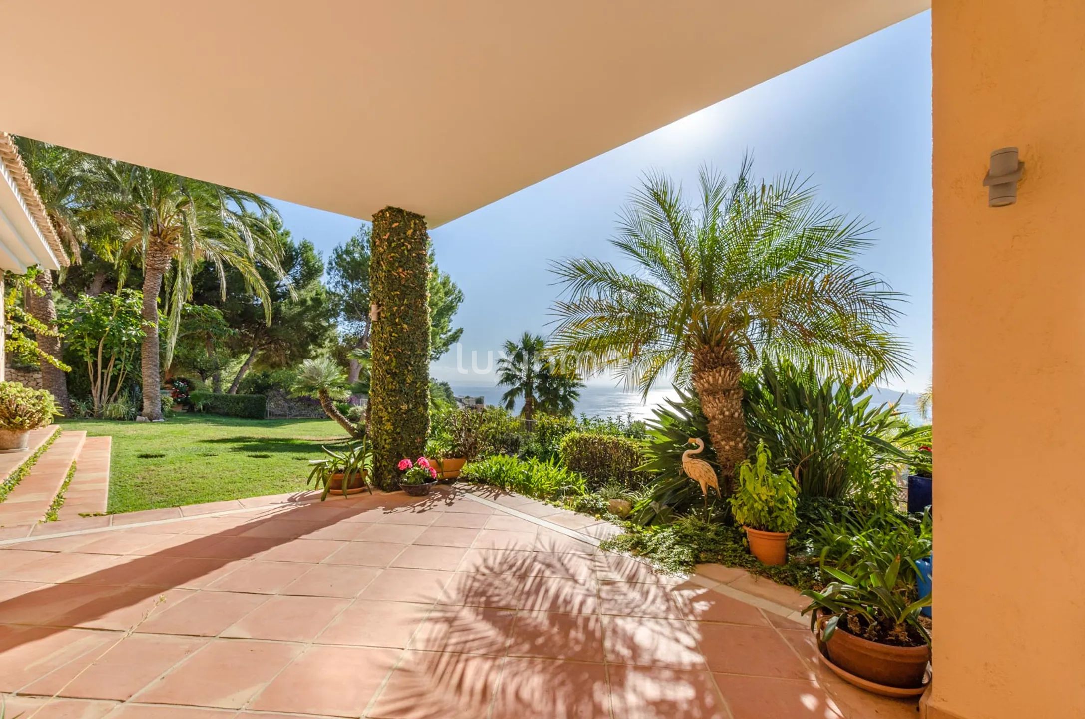 Colonial style villa in Altea Hills with sea views — photo 15