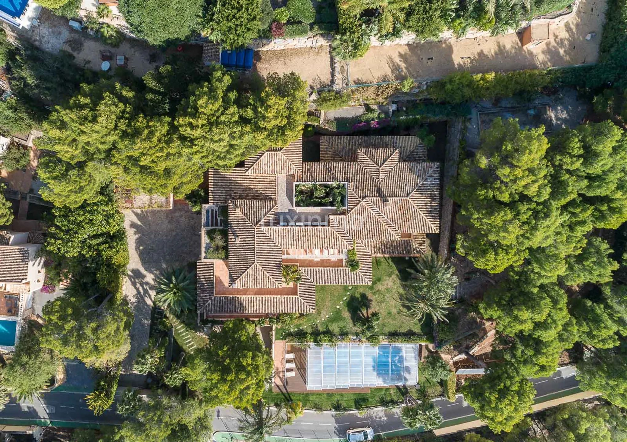 Villa in koloniale stijl in Altea Hills met uitzicht op zee — photo 3