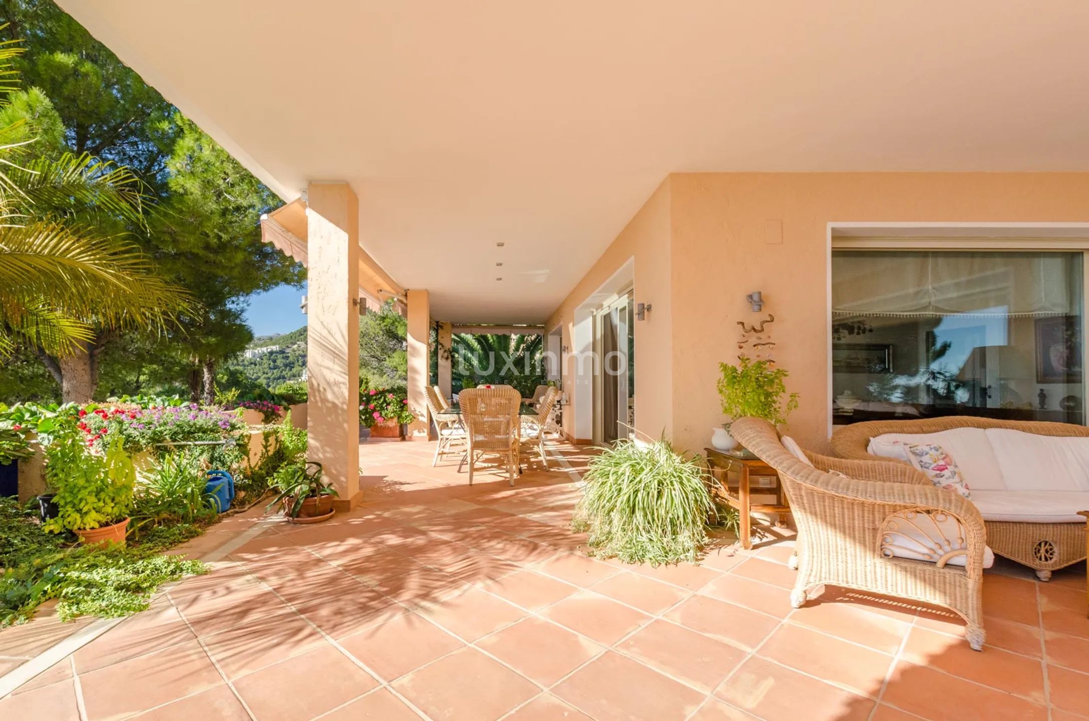 Villa in koloniale stijl in Altea Hills met uitzicht op zee — photo 19