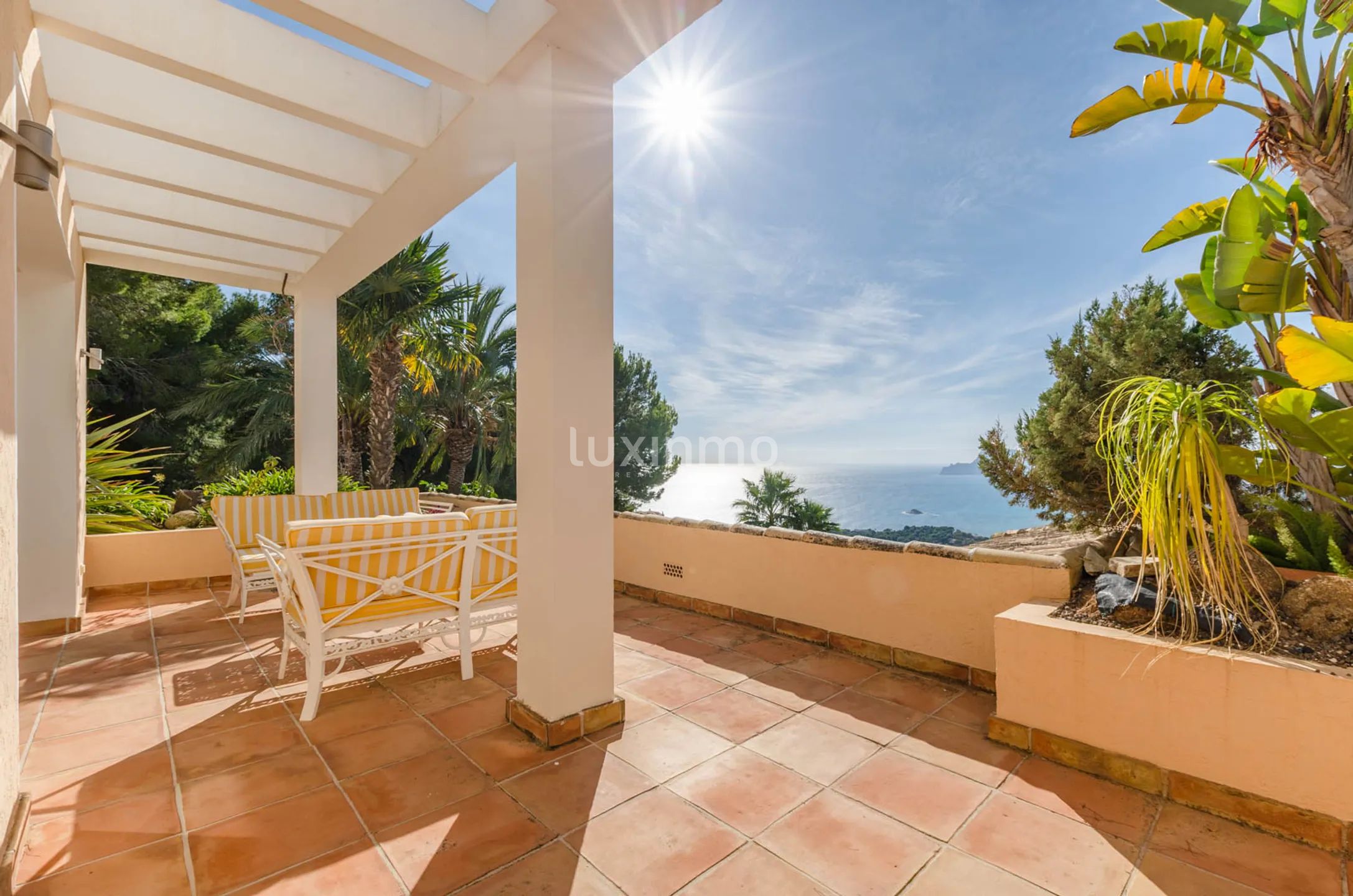 Colonial style villa in Altea Hills with sea views — photo 31