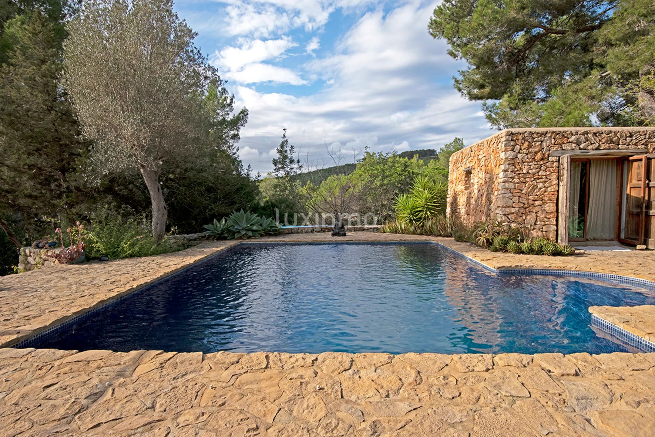 Vakker hus omgitt av natur til salgs på Ibiza — photo 24