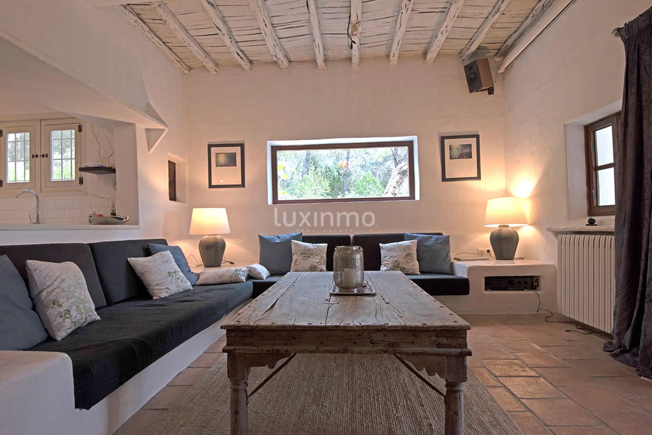 Vakker hus omgitt av natur til salgs på Ibiza — photo 9