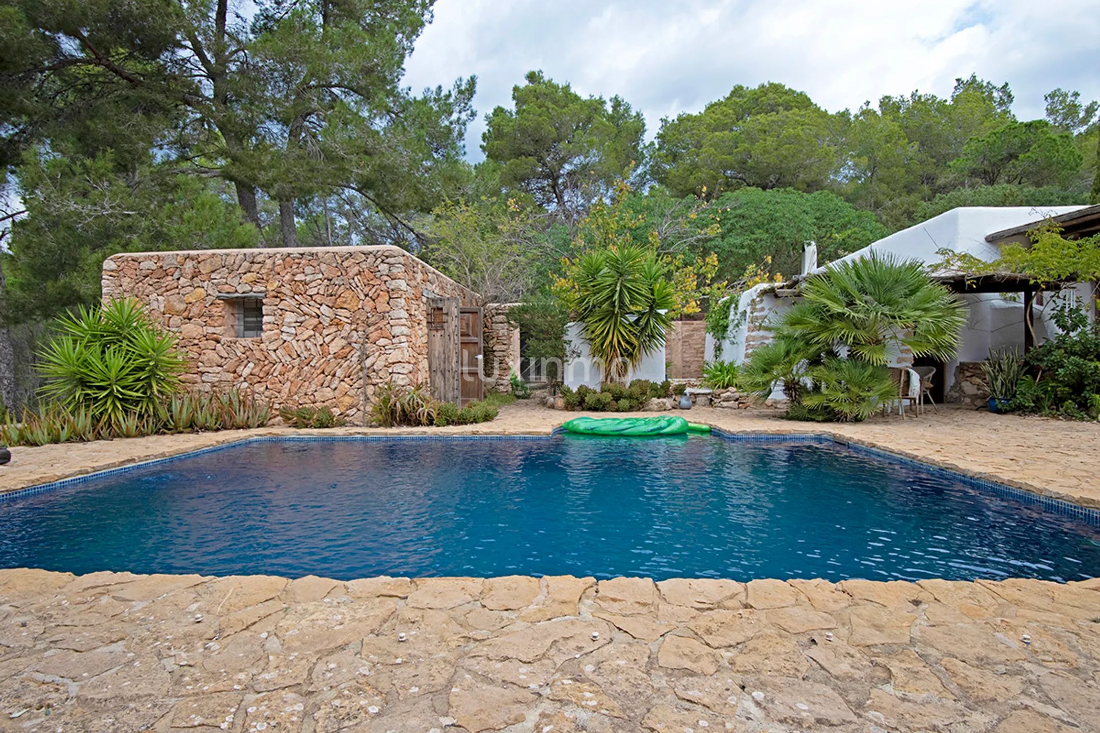 Vakker hus omgitt av natur til salgs på Ibiza — photo 25