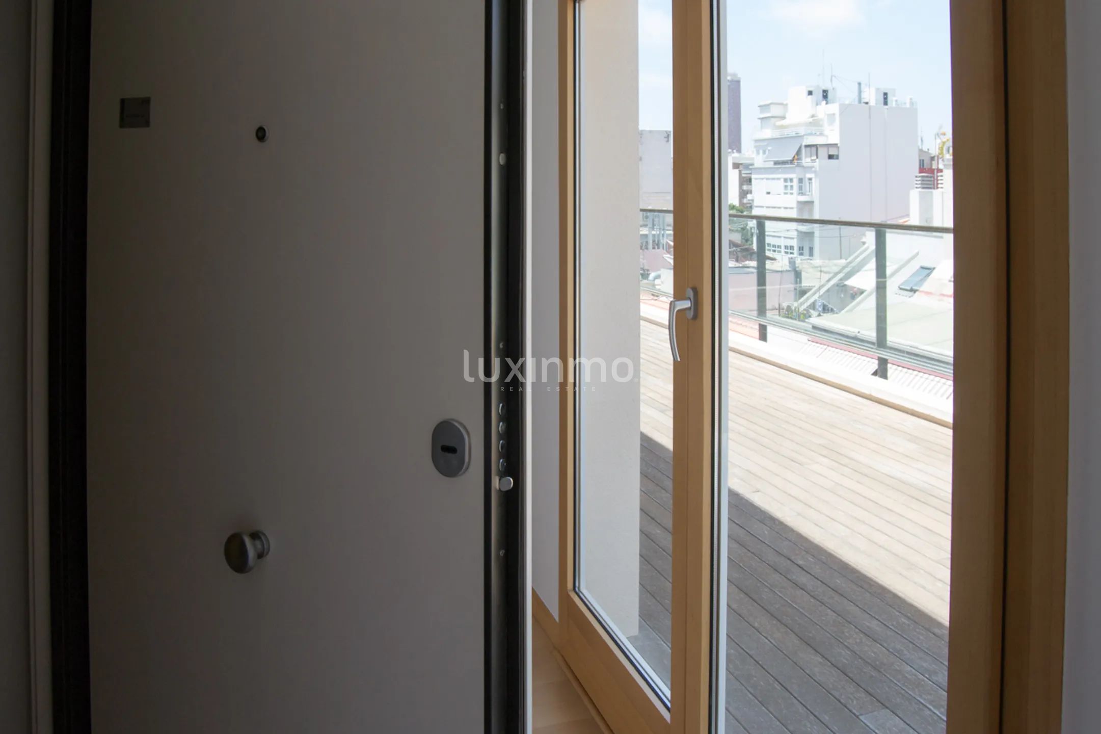 Prachtvolles Eck-Penthouse auf der Esplanade von Alicante — photo 15