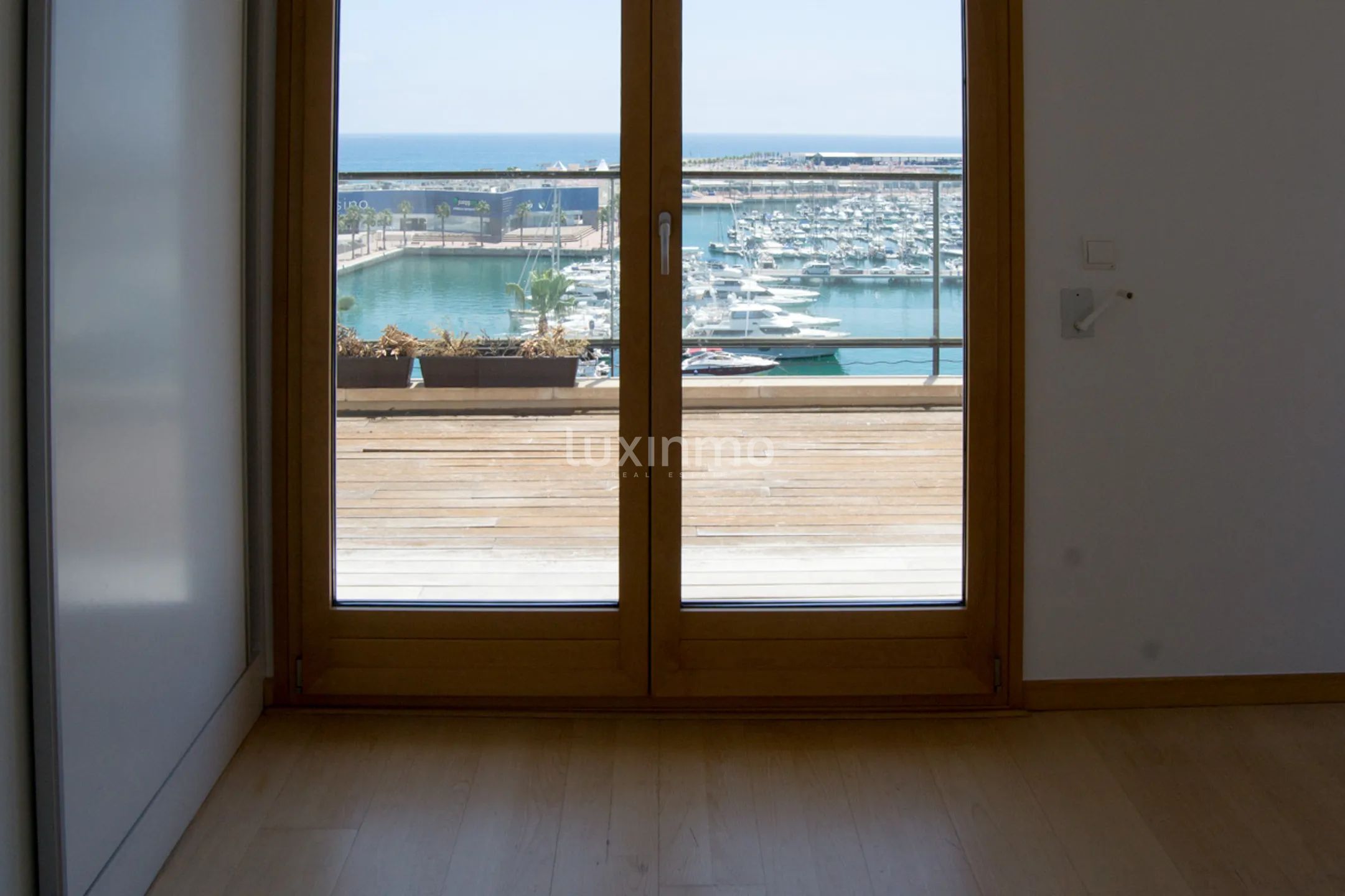 Prachtvolles Eck-Penthouse auf der Esplanade von Alicante — photo 30