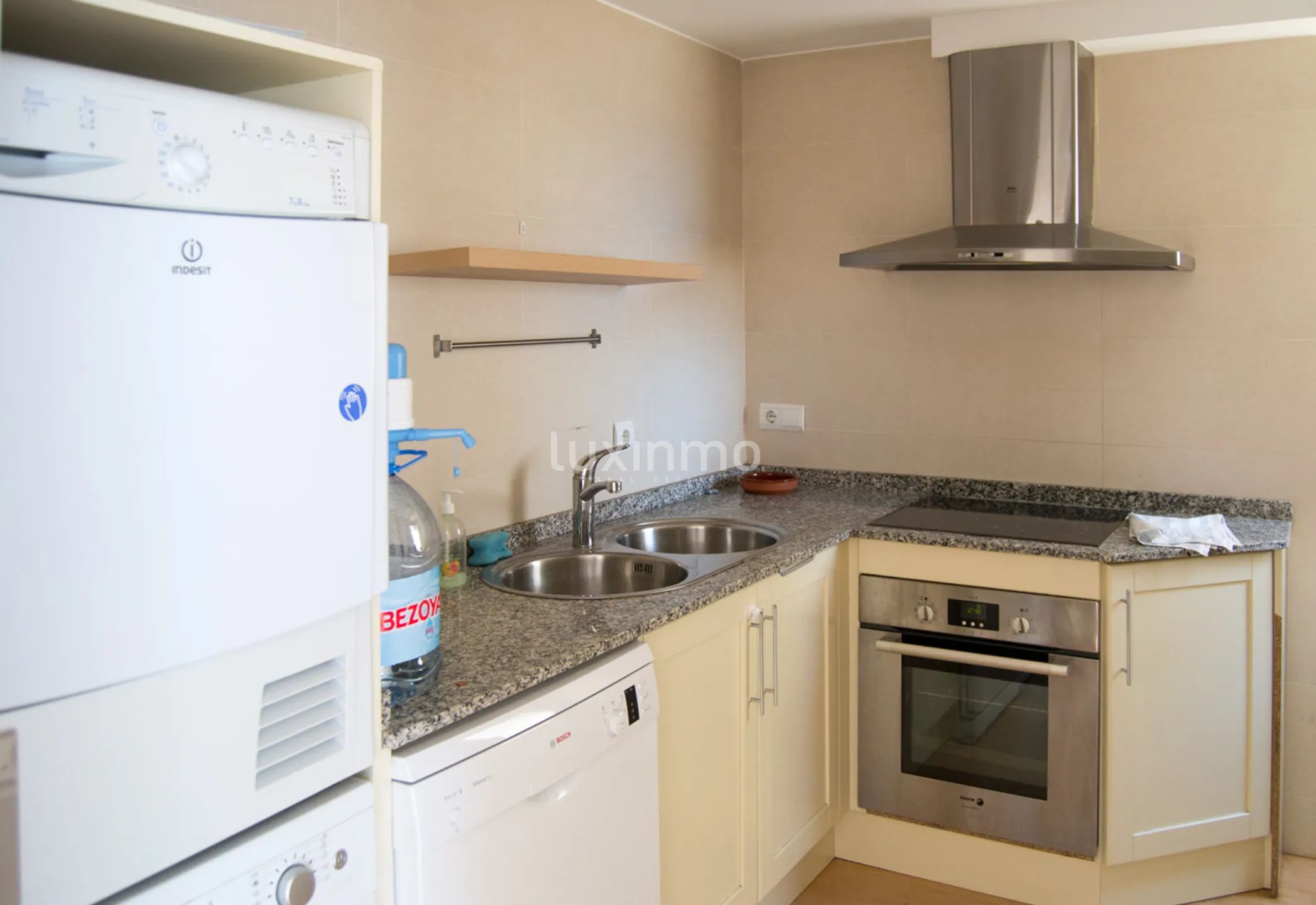 Prachtvolles Eck-Penthouse auf der Esplanade von Alicante — photo 18