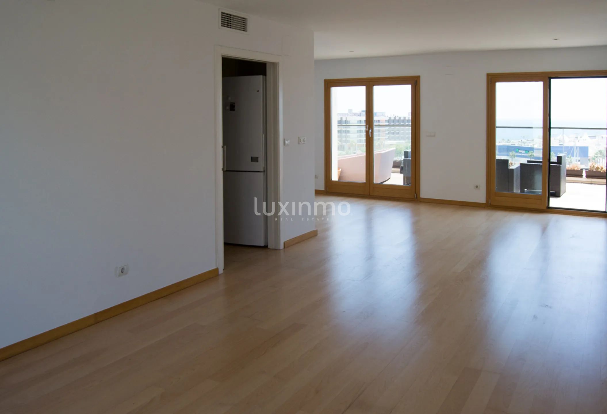 Prachtvolles Eck-Penthouse auf der Esplanade von Alicante — photo 16