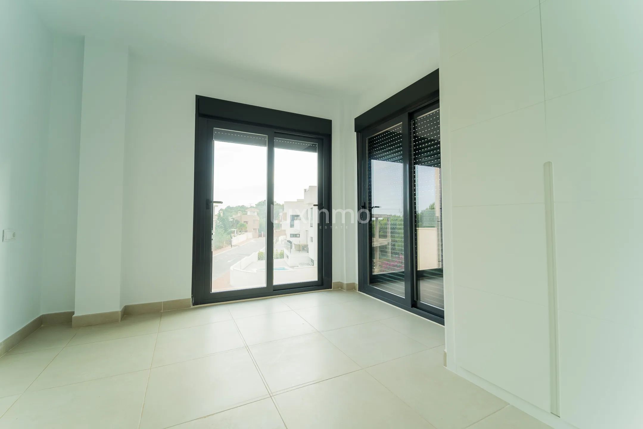 Eine neue Villa zur Miete in La Nuсia — photo 17