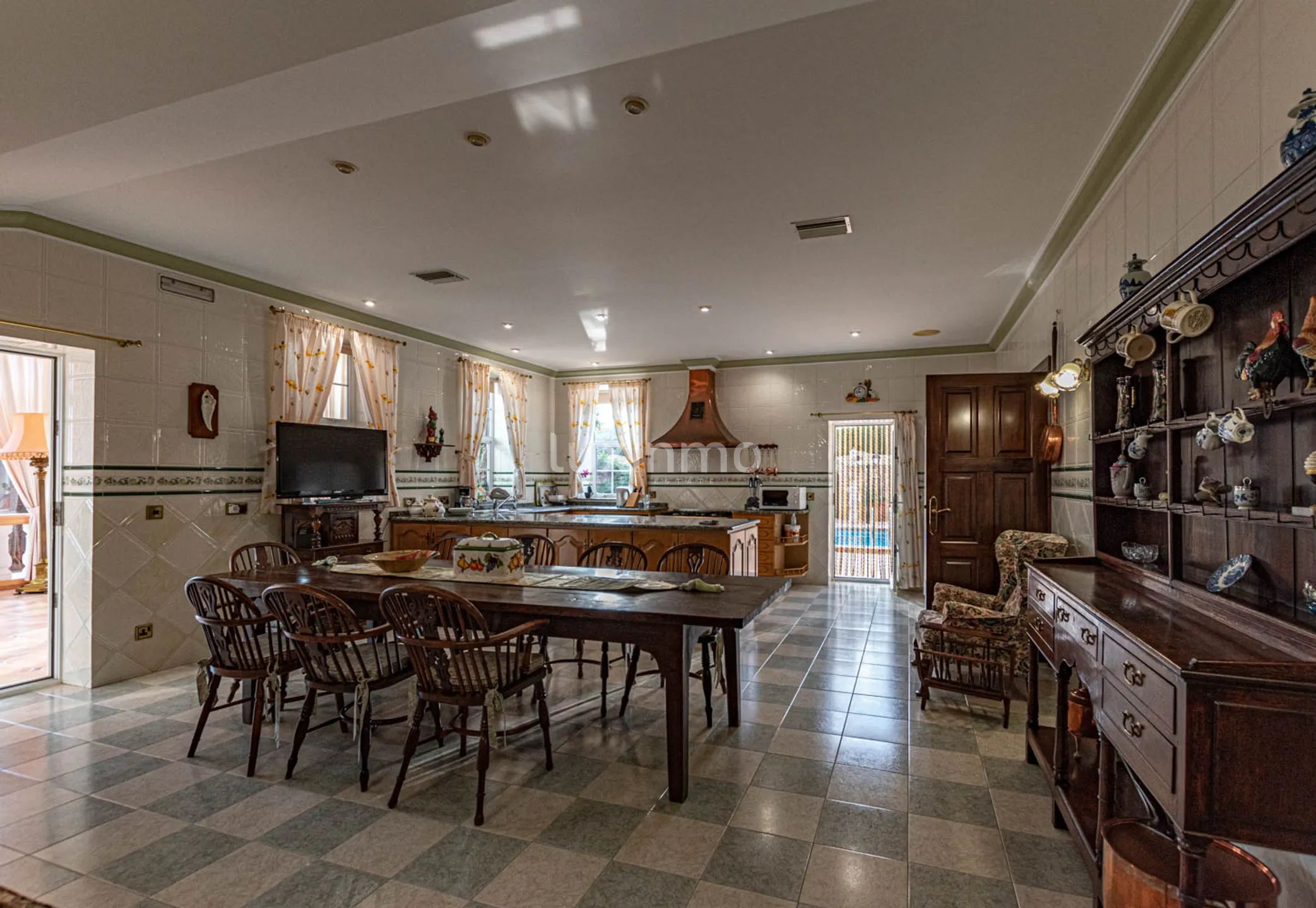 Villa i engelsk stil med panoramautsikt til leie i Calpe — photo 25