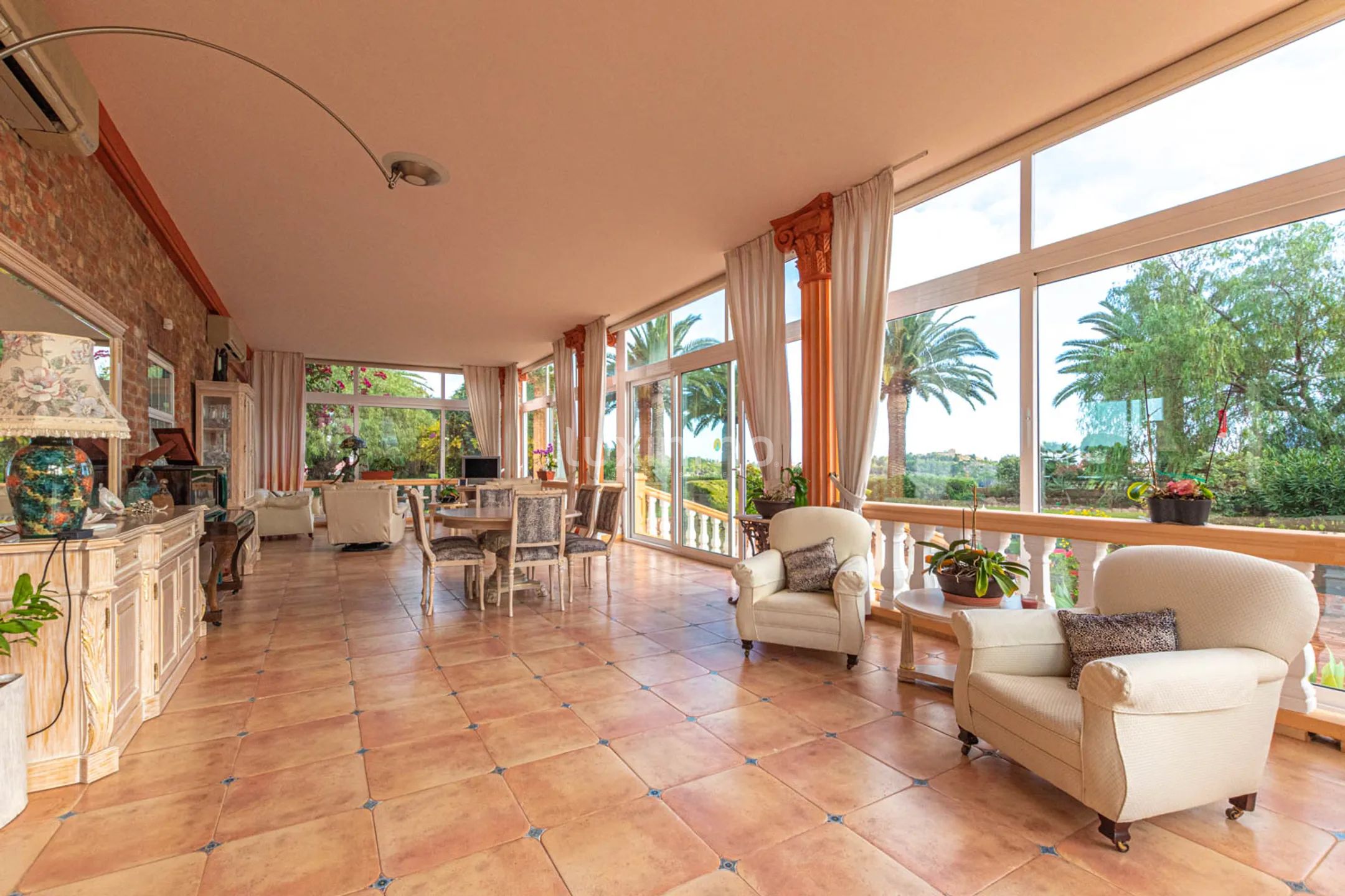 Villa in Engelse stijl met panoramisch uitzicht te huur in Calpe — photo 18