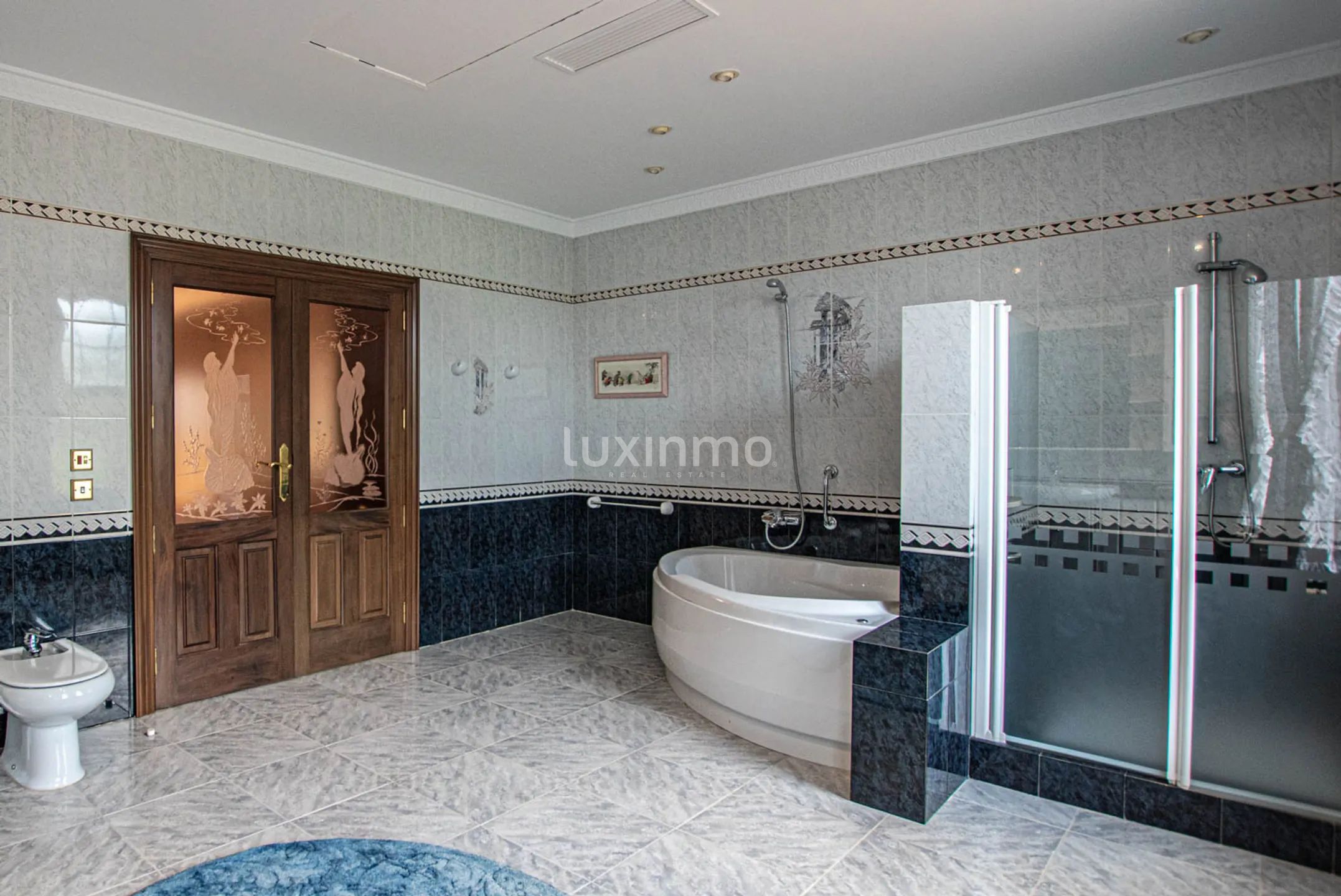 Villa i engelsk stil med panoramautsikt til leie i Calpe — photo 37